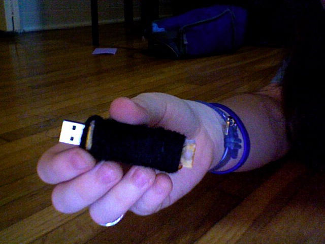 Yarn-covered USB! Customizable