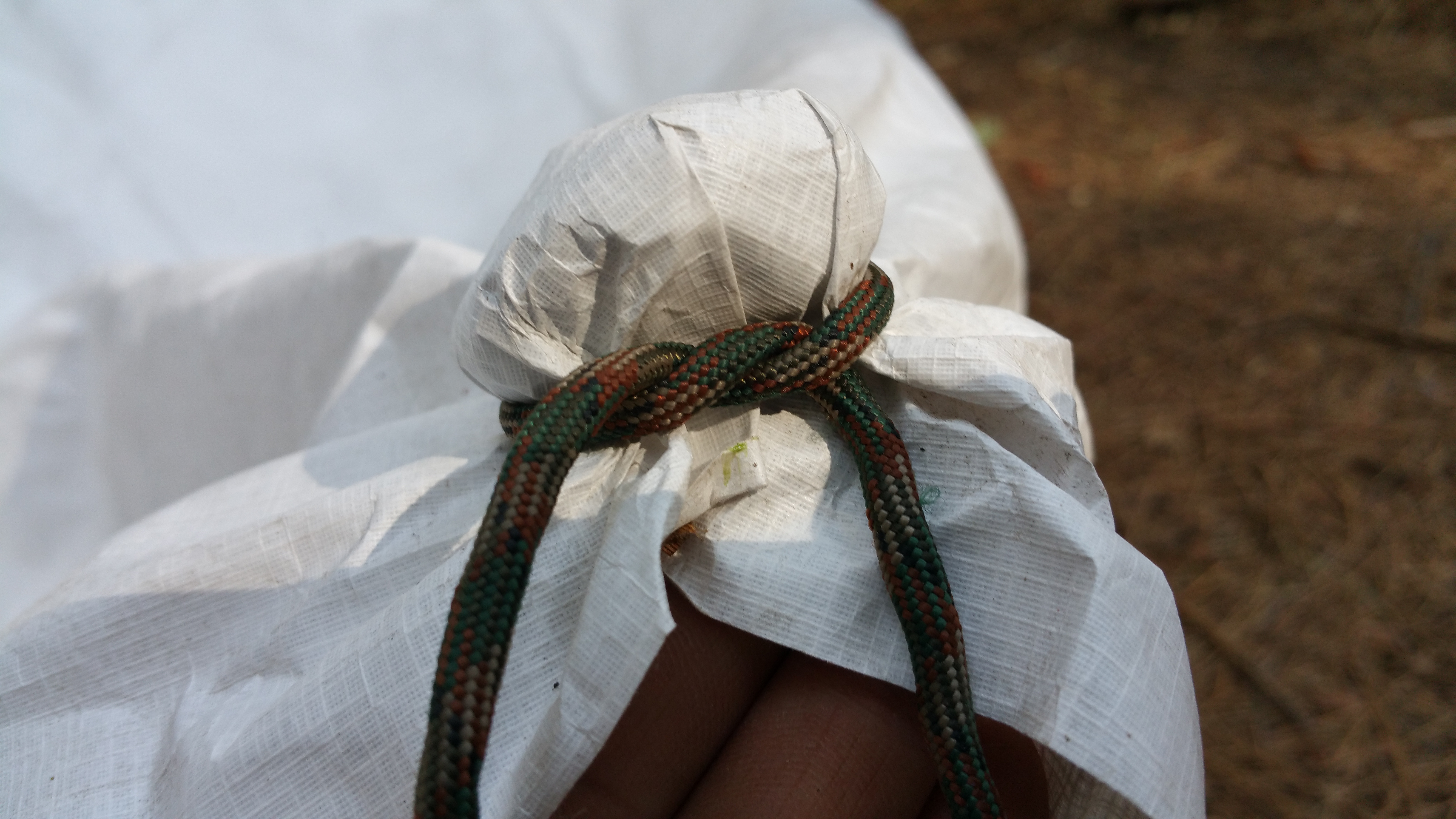 Tyvek Tarp Tent and Ground Cloth 8 Steps (with Pictures) Instructables