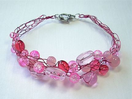 How to Crochet a Bead and Wire Bracelet