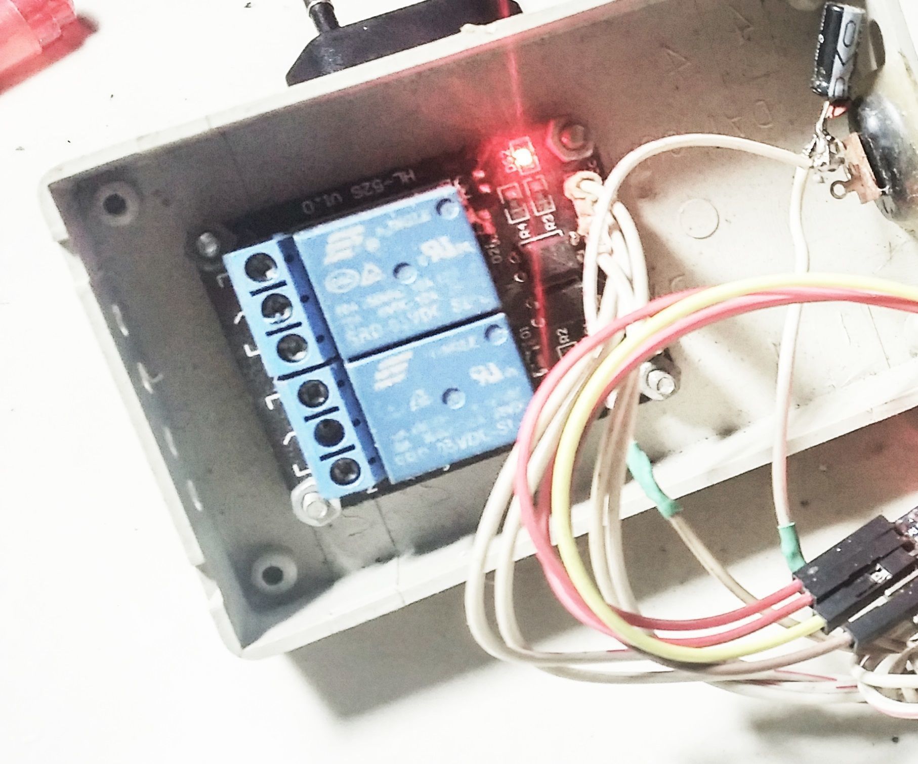 Control Relay With Arduino and Sim900A by Using Mobile Phone SMS 7