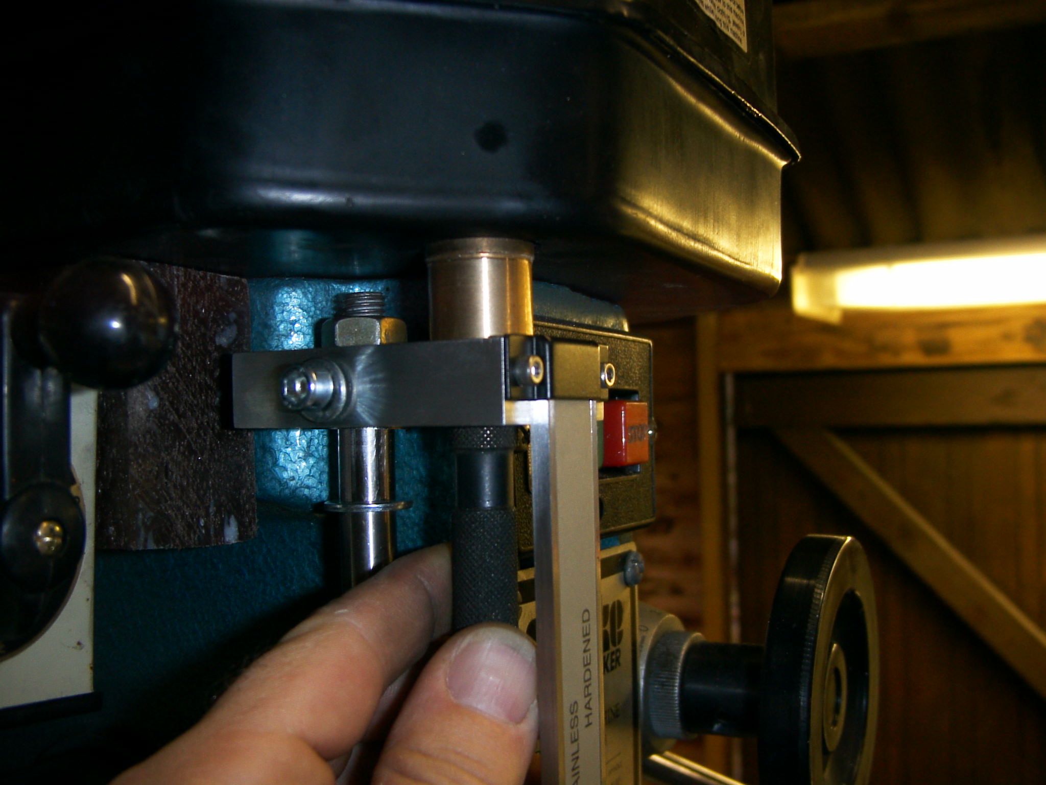 Milling Machine Quill DRO and Backlash Eliminator! 7 Steps (with