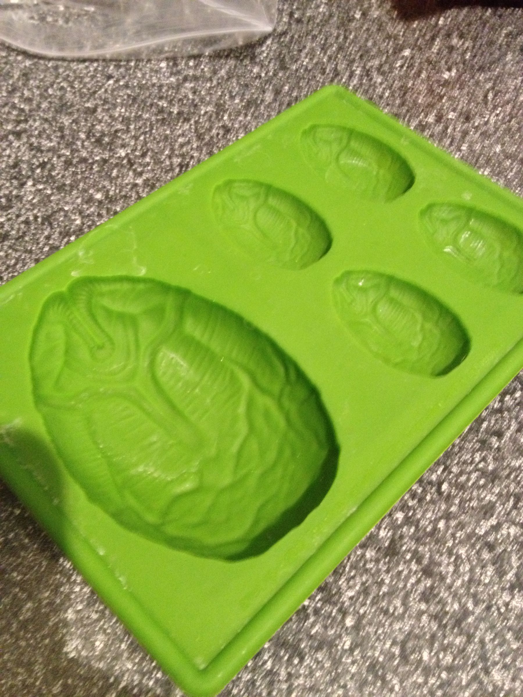 Alien Facehugger Chocolate Eggs. 5 Steps (with Pictures) Instructables