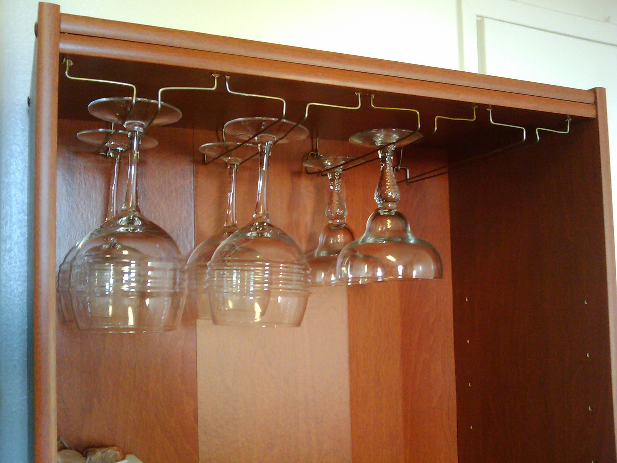 Free Hanging Glass Rack