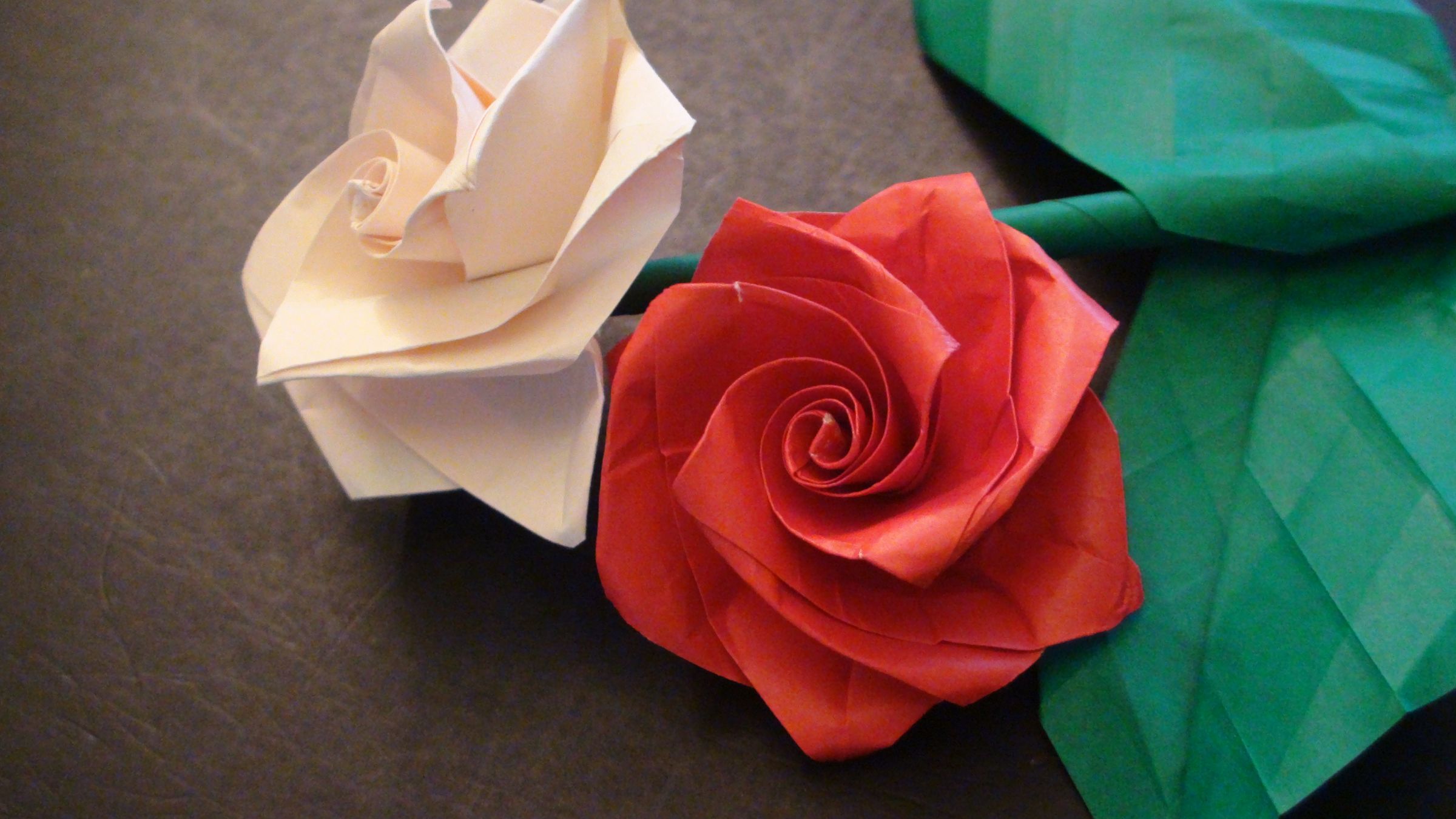 How to Make a Beautiful Origami Rose (Bouquet) for Valentines Day!