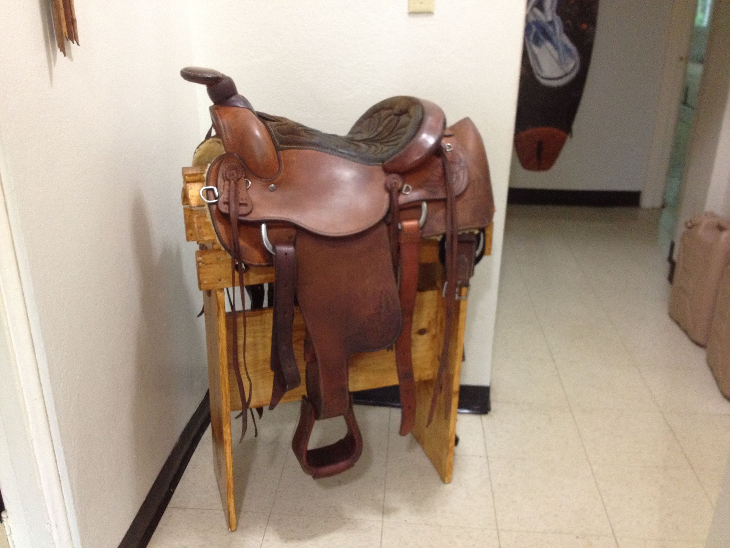 Easy Wood Saddle Rack