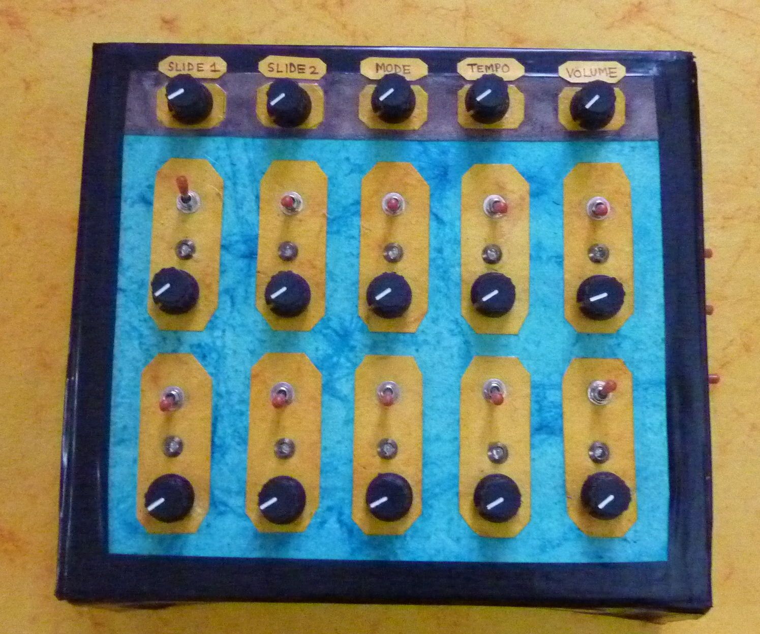 10 Step Analog Sequencer