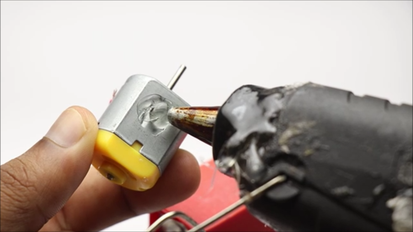 How to Make a Simple Working Robot at Home : 9 Steps (with Pictures ...