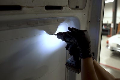 installer soi-même les baies projetables sur votre fourgons aménagés