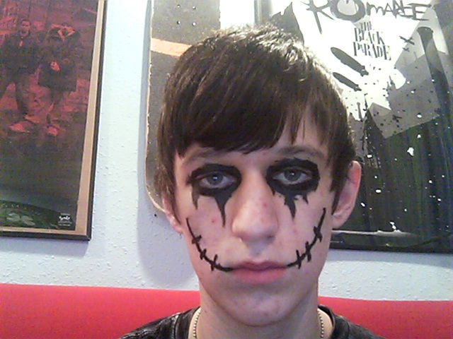 How To: Andy Sixx Make Up