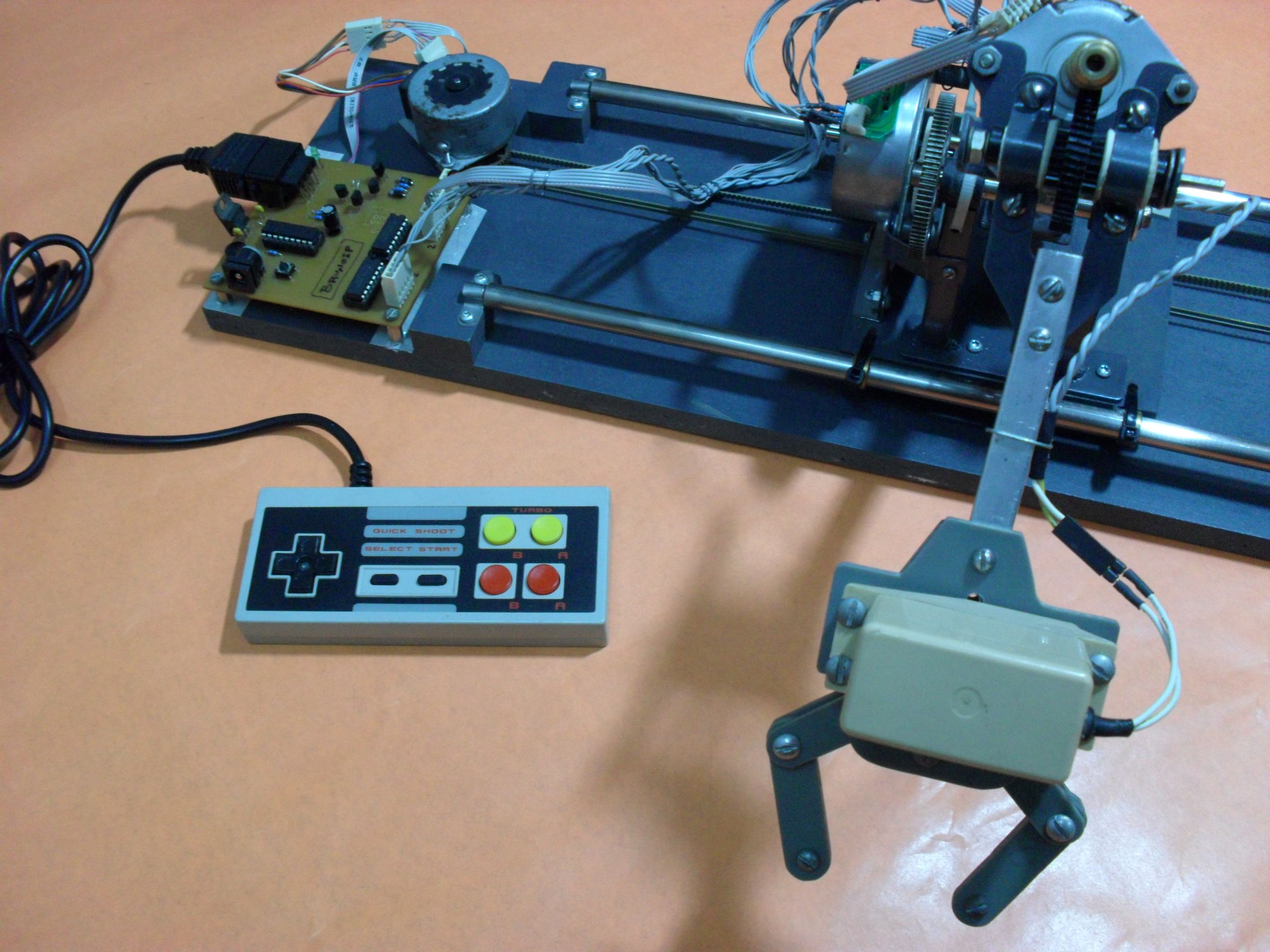 Robotic Arm Controlled by NES Gamepad