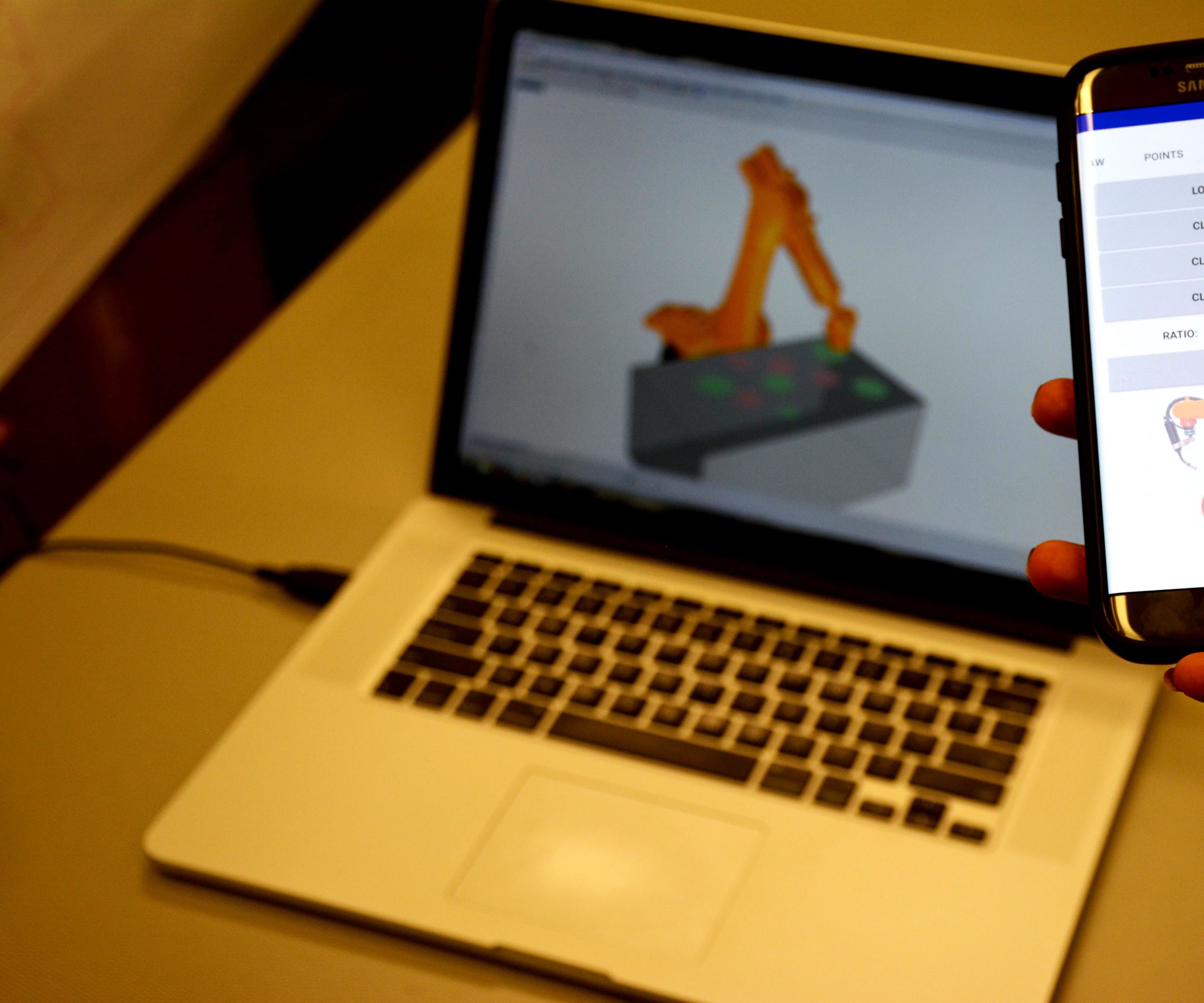 RoboCollab: a Sketch-based Smartphone Interface for Robotic Arm Control