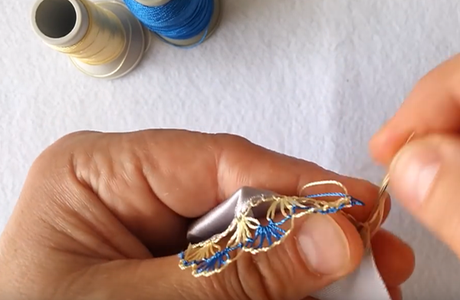   >>>>  Towels Edge Trimming   <<<      