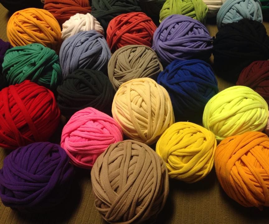 Recycle T-Shirts Into Seamless Yarn