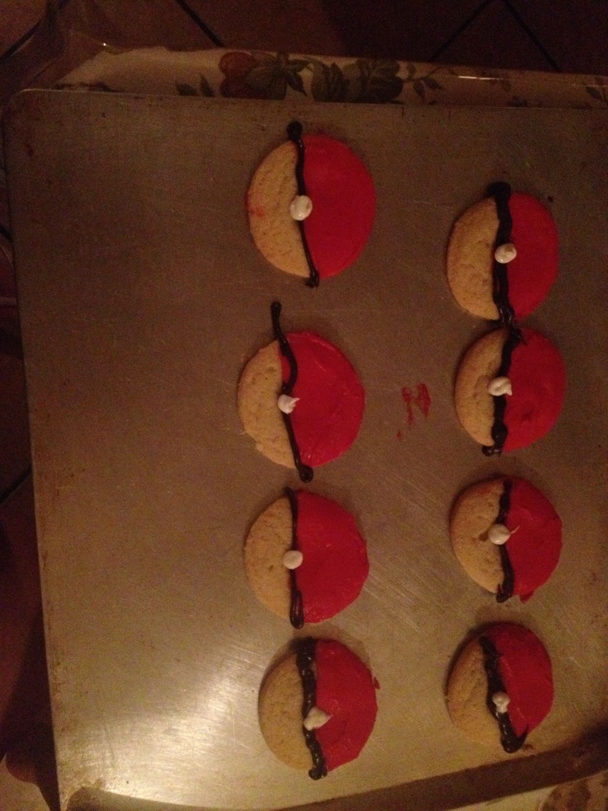 POKEBALL COOKIES !!