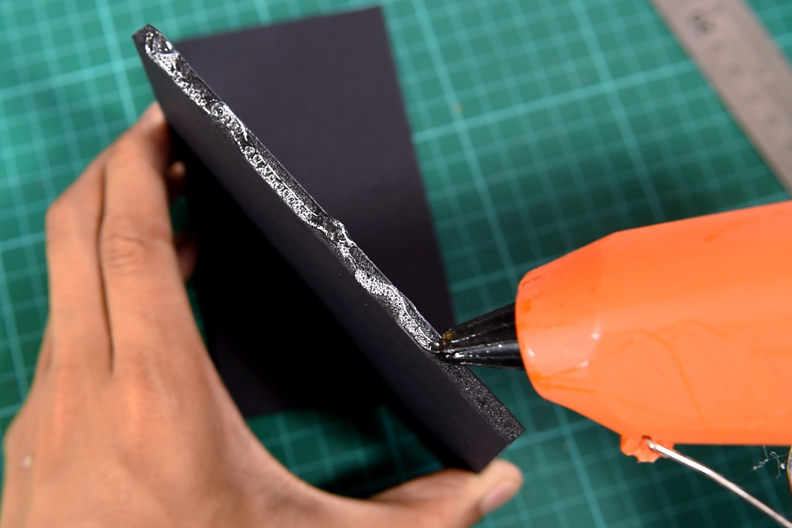 Build a Smartphone Projector With a Shoebox 17 Steps (with Pictures