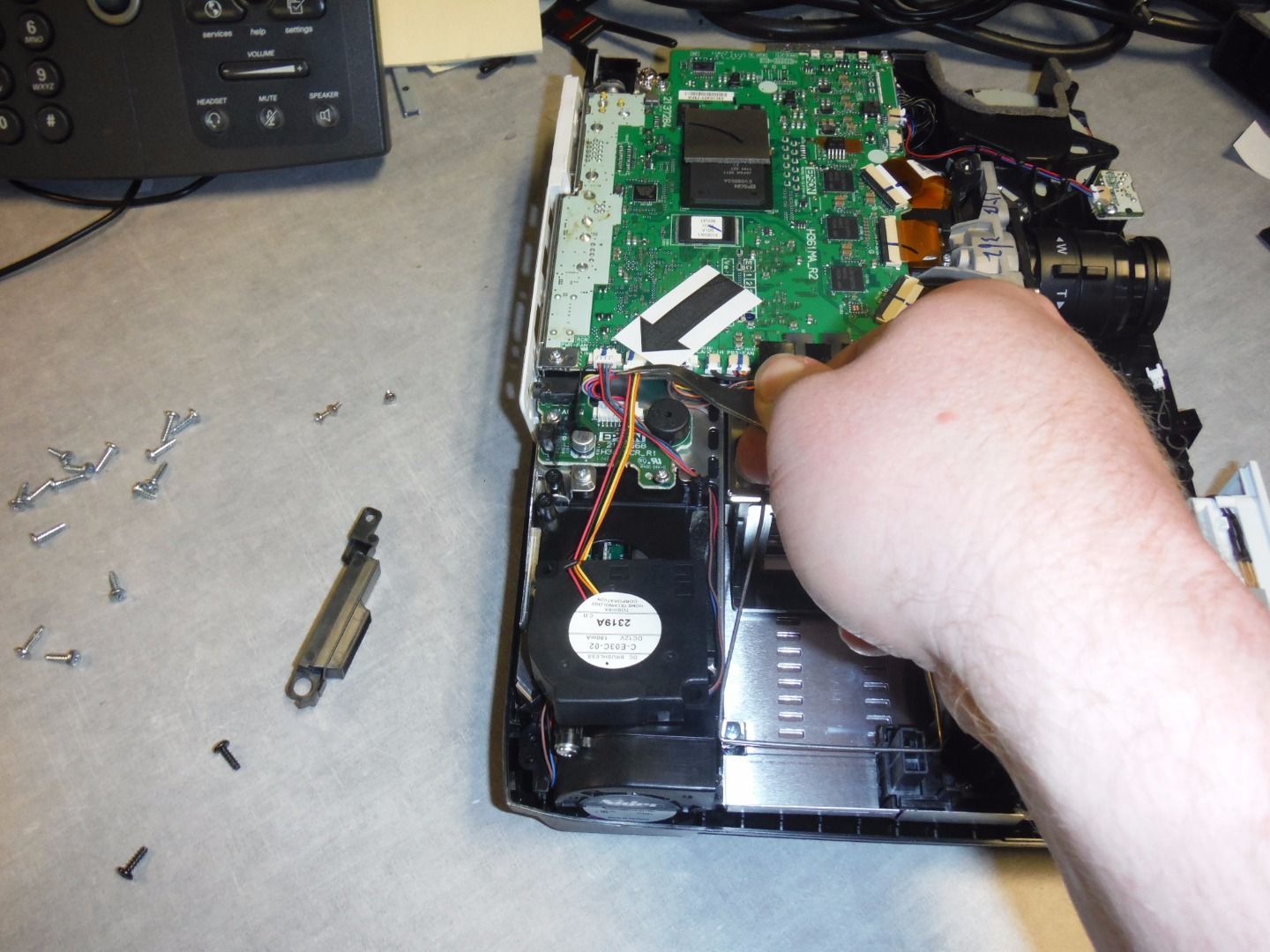 Epson 1770W LCD Projector Overheating? Repair It! 8 Steps (with Pictures) Instructables