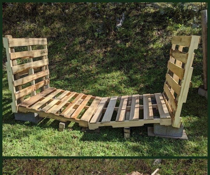 Pallet Rack for Storing a Cord of Firewood