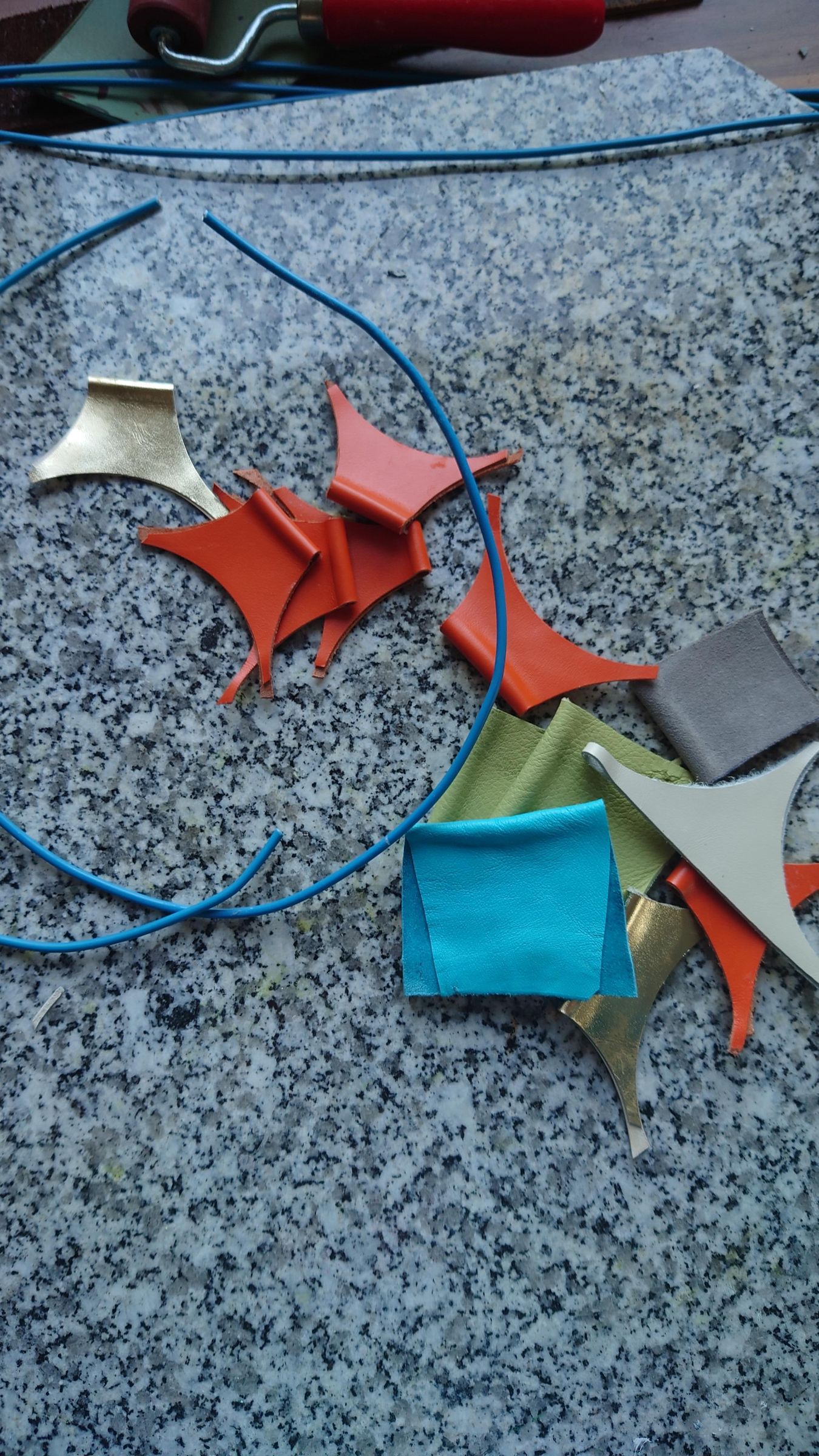 Quick Leather Necklace Out of Small Scraps : 10 Steps - Instructables