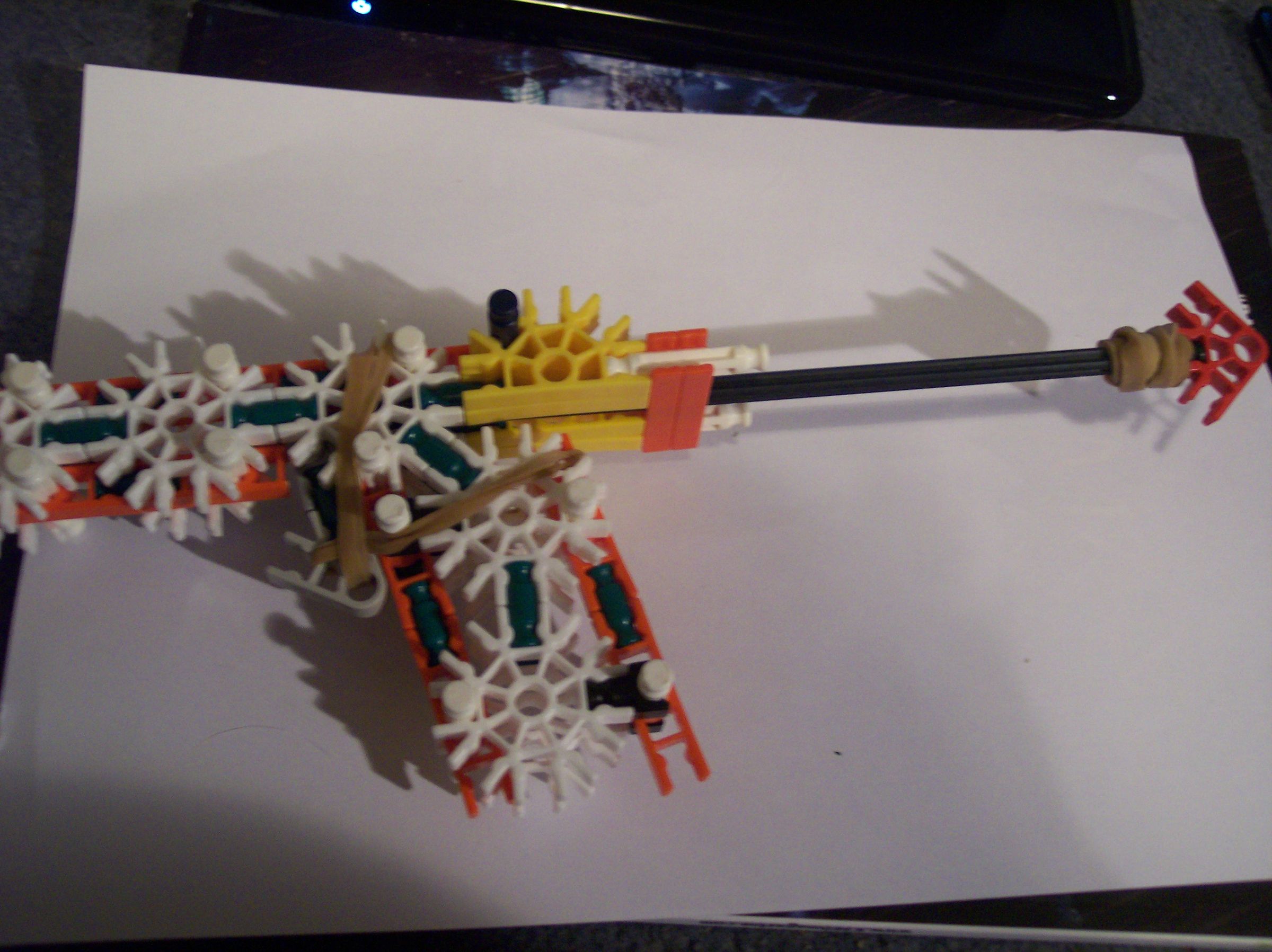 A Unique Knex Pistol!