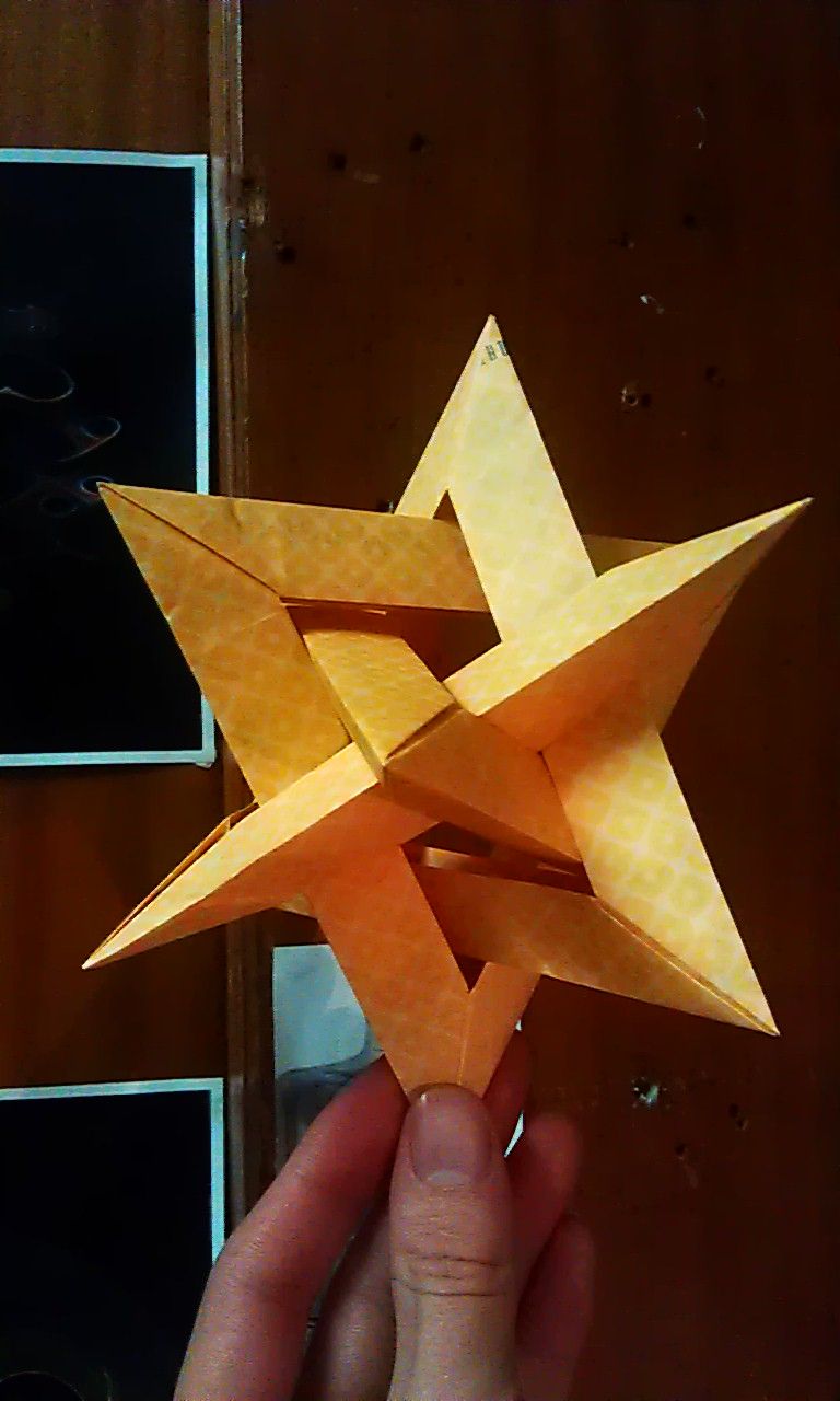 Gasherbrum - 4 intersecting triangles - modular origami - no glue
