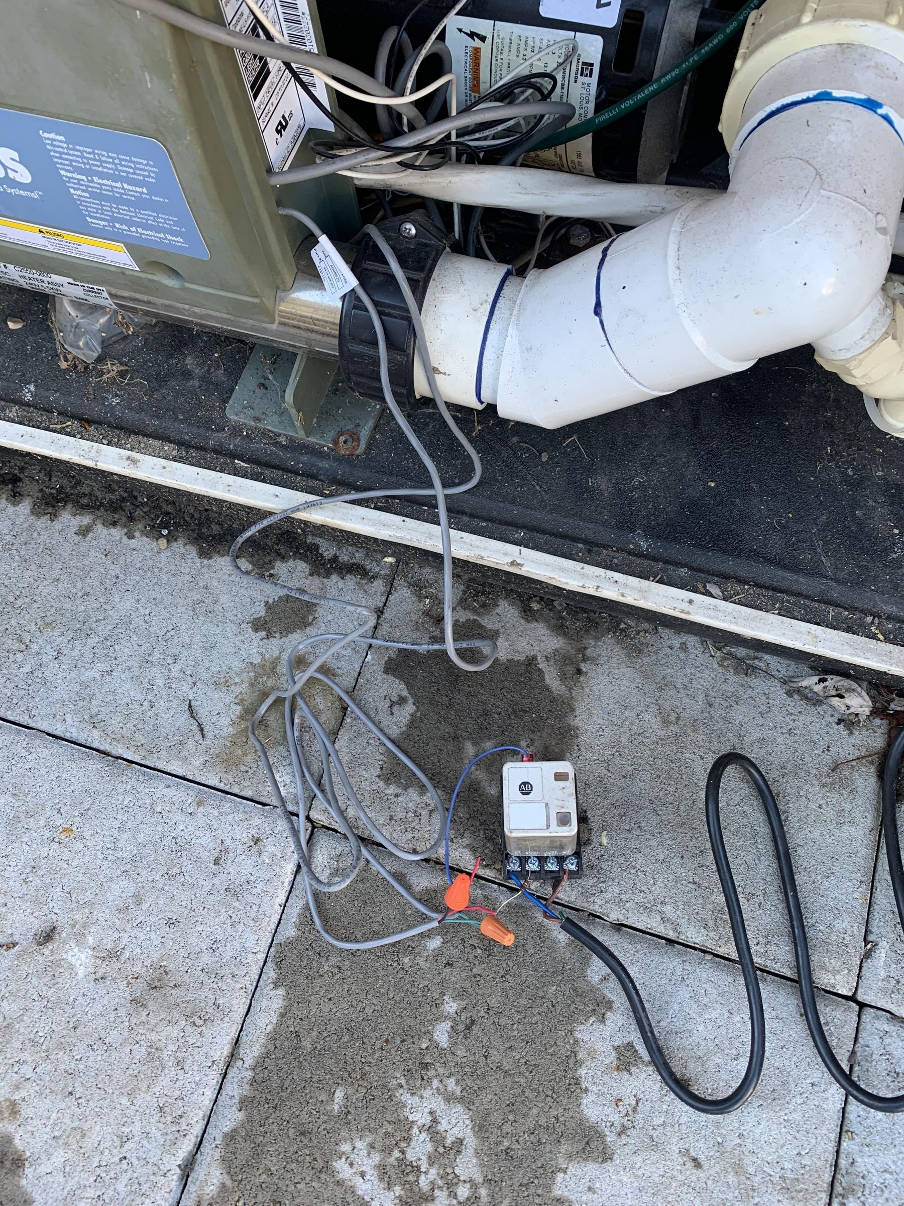 Change the Temperature Setpoint of Your SPA With a Smart Outlet 3