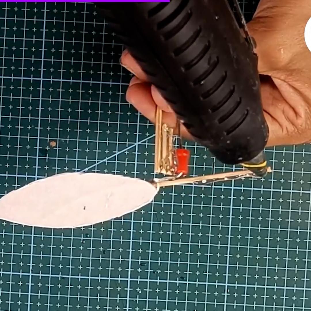 Building and Flying a Rubber Band Powered Plane : 8 Steps - Instructables