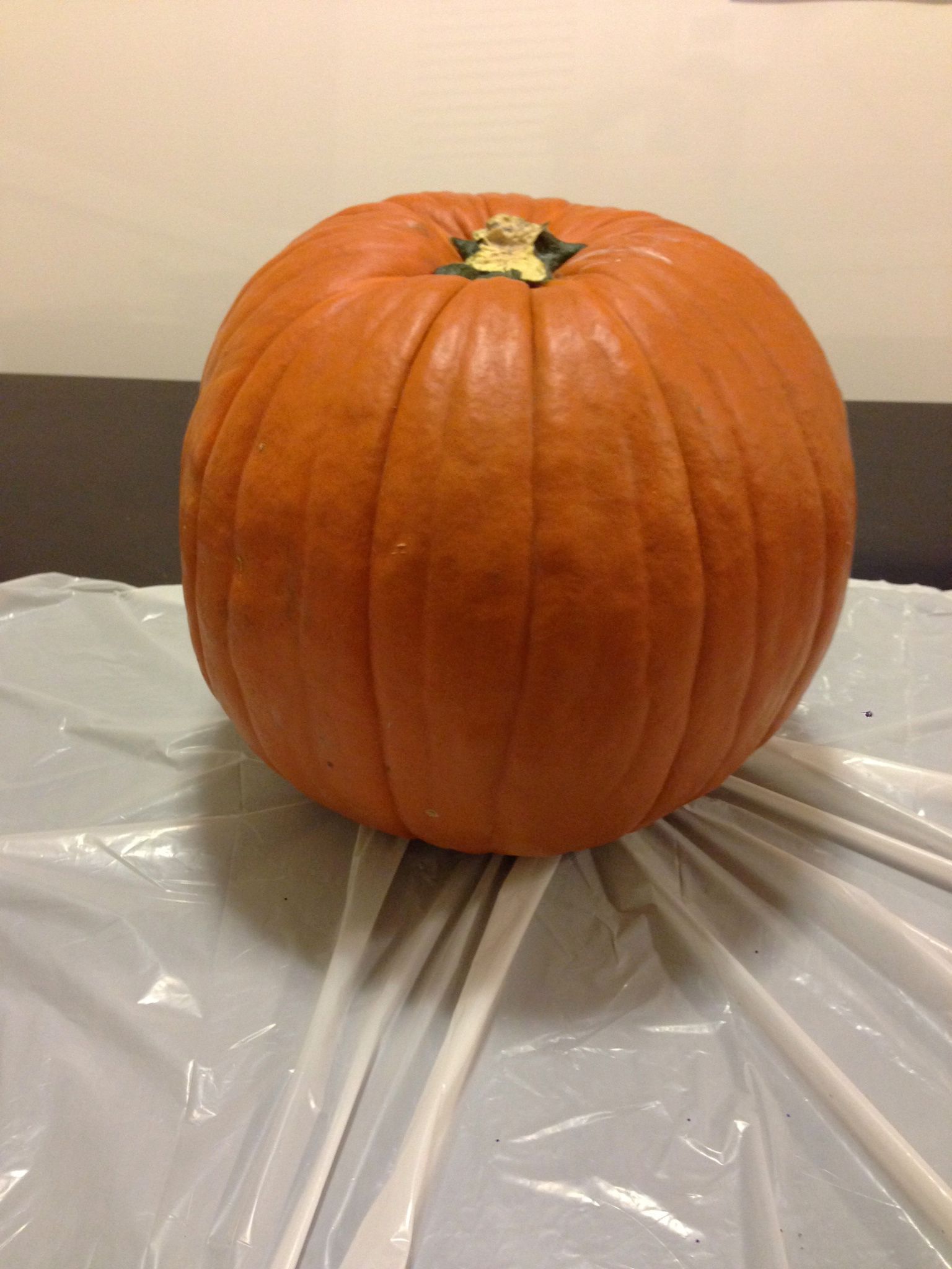 How to Carve a Smiling Pumpking : 8 Steps - Instructables