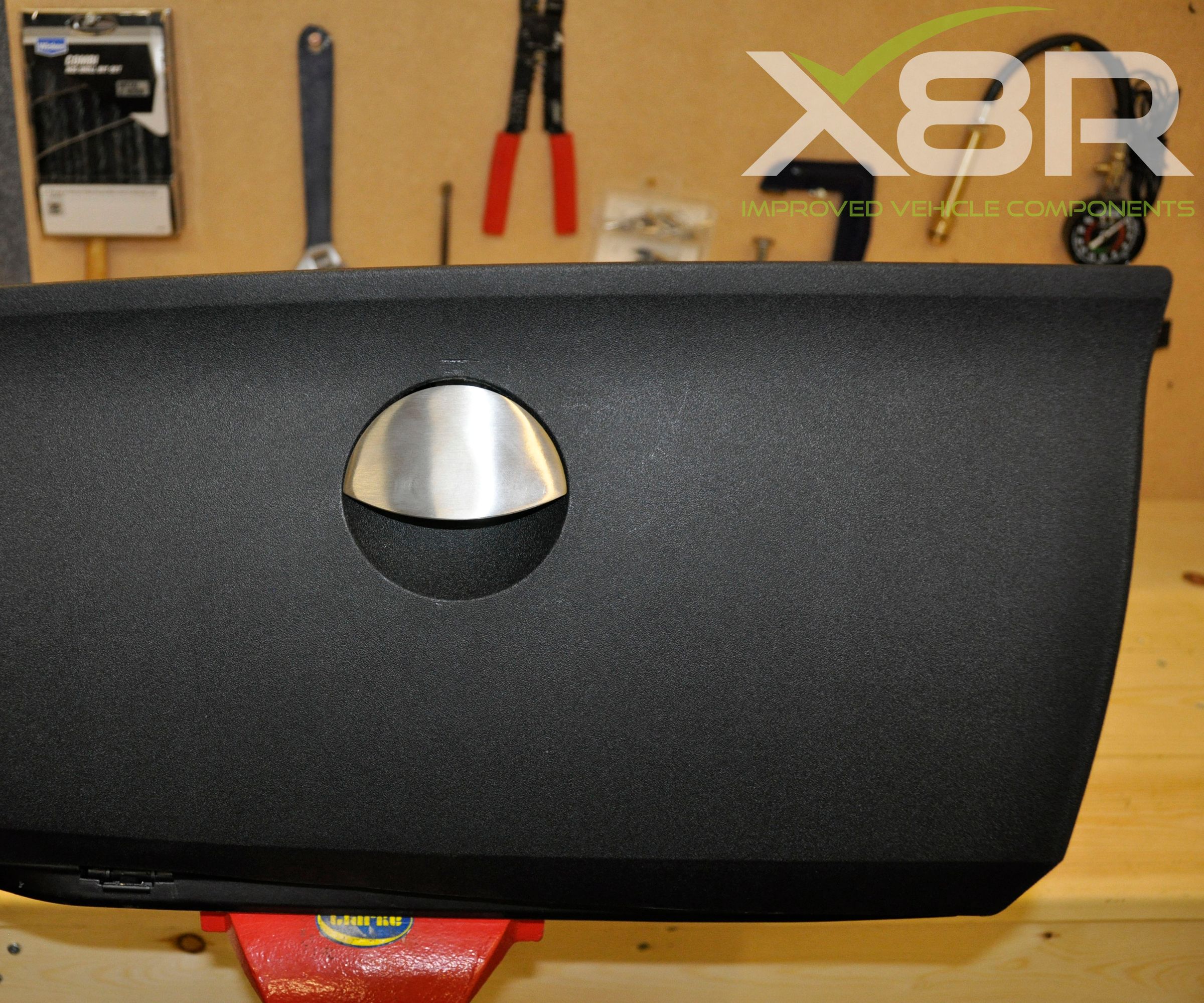 Citroen C4 Install of Our Replacement Glove Box Lid Handle 