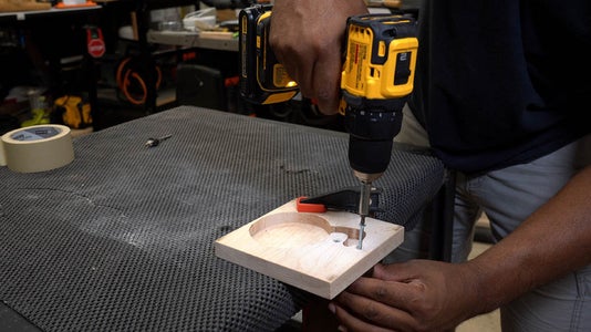 Attaching the LED Lamp Head to the Base