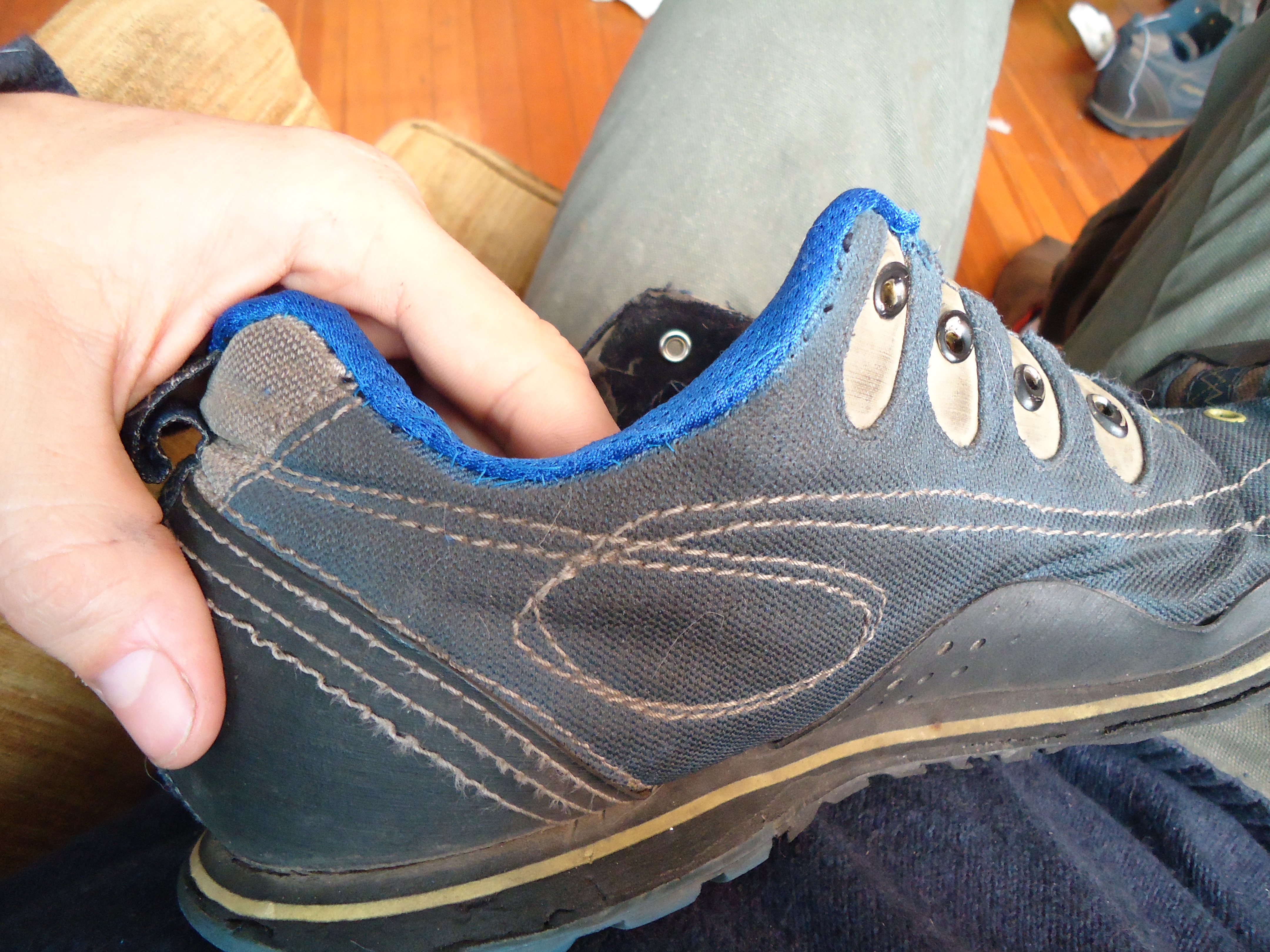 Tennis Shoe Repair Torn Heel Linings 8 Steps Instructables