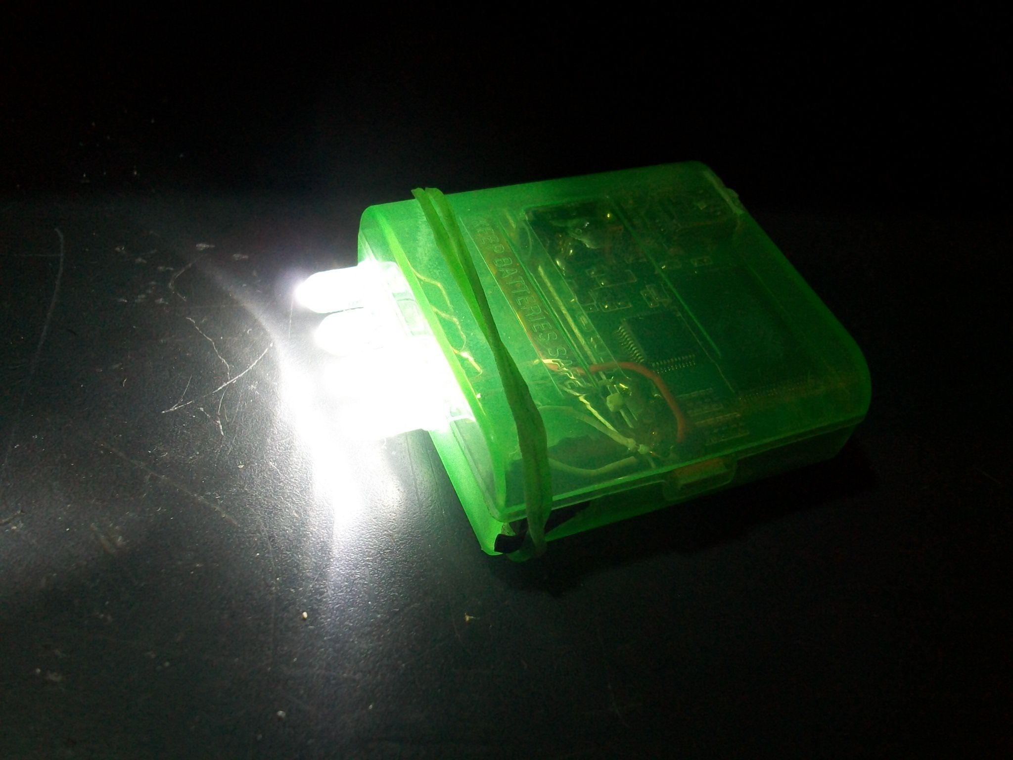 USB Rechargeable Li-Ion LED Flashlight