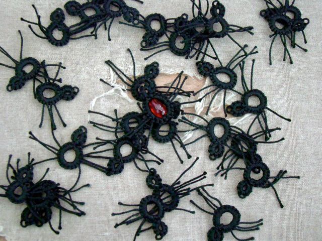 Tiny Tatted Spiders