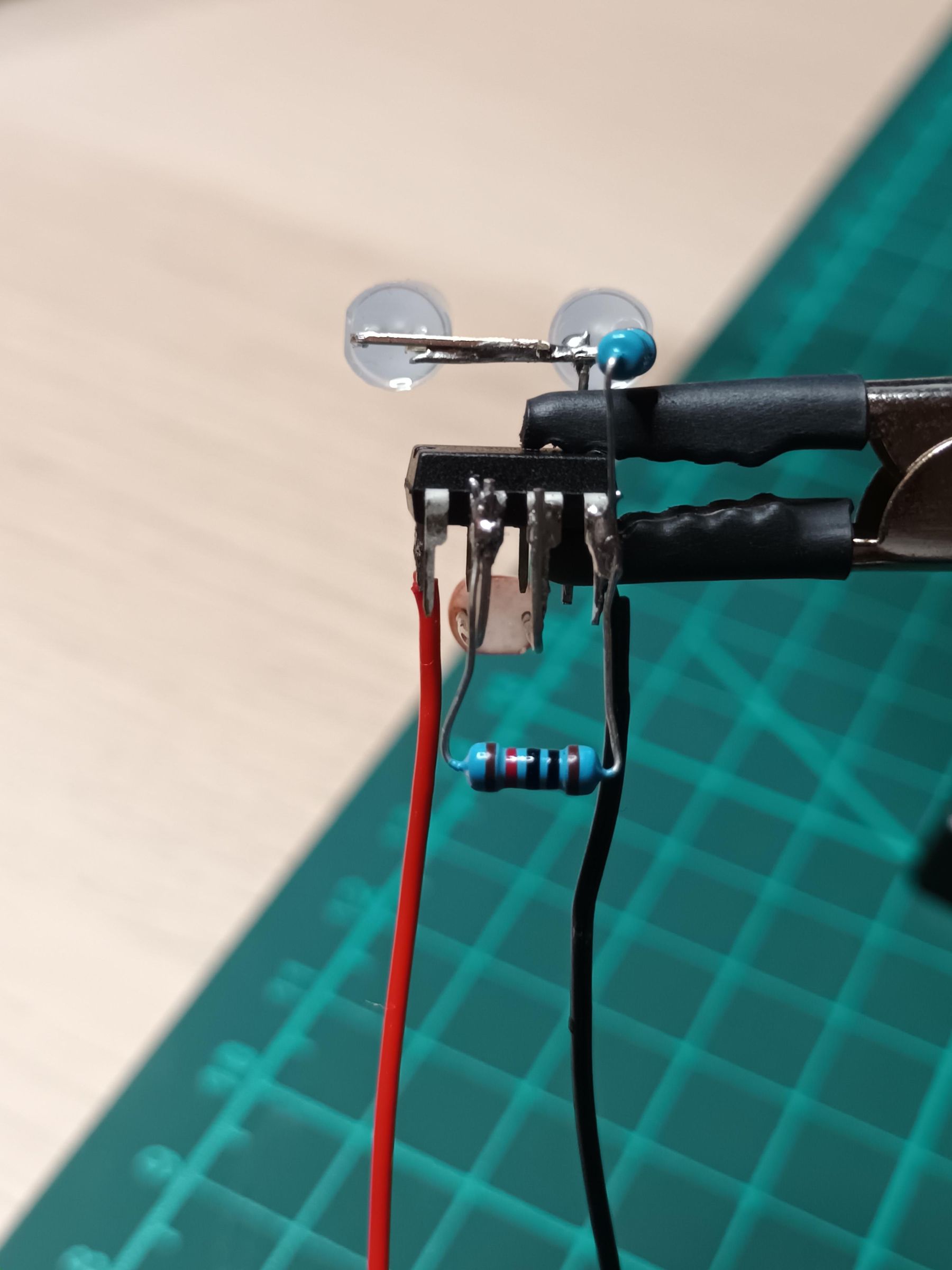 spooky-led-eyes-6-steps-with-pictures-instructables