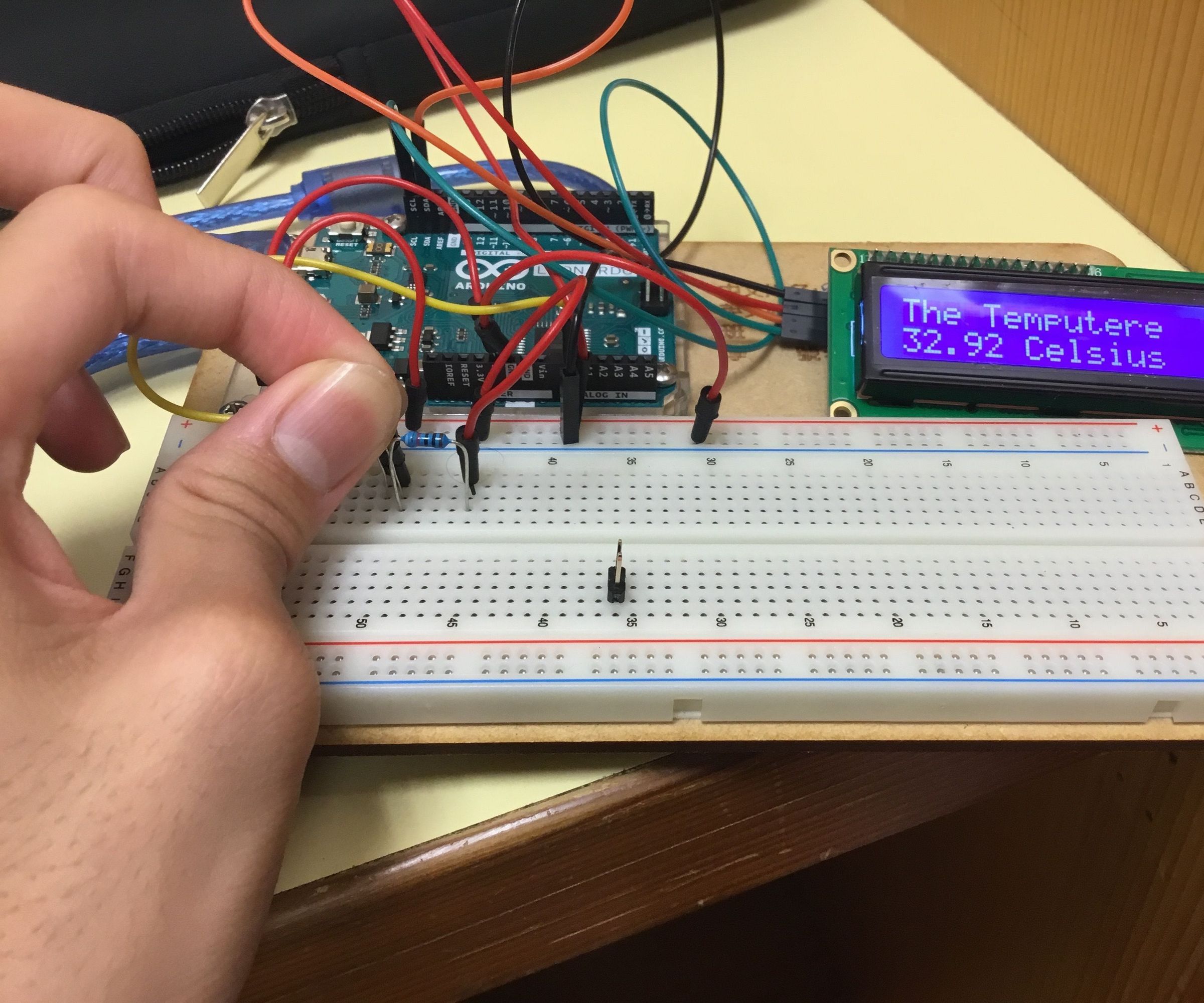 Fahrenheit Thermometer With Arduino