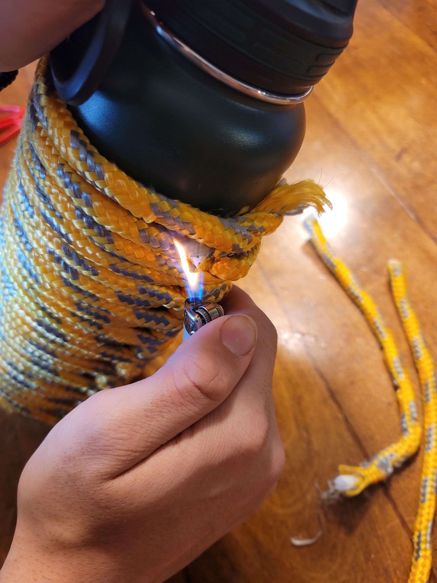 6 Step Water Bottle Rope Wrap : 7 Steps (with Pictures) - Instructables