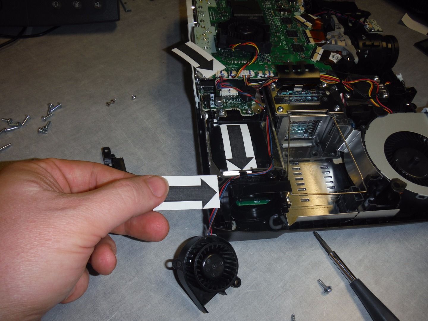 Epson 1770W LCD Projector Overheating? Repair It! 8 Steps (with Pictures) Instructables