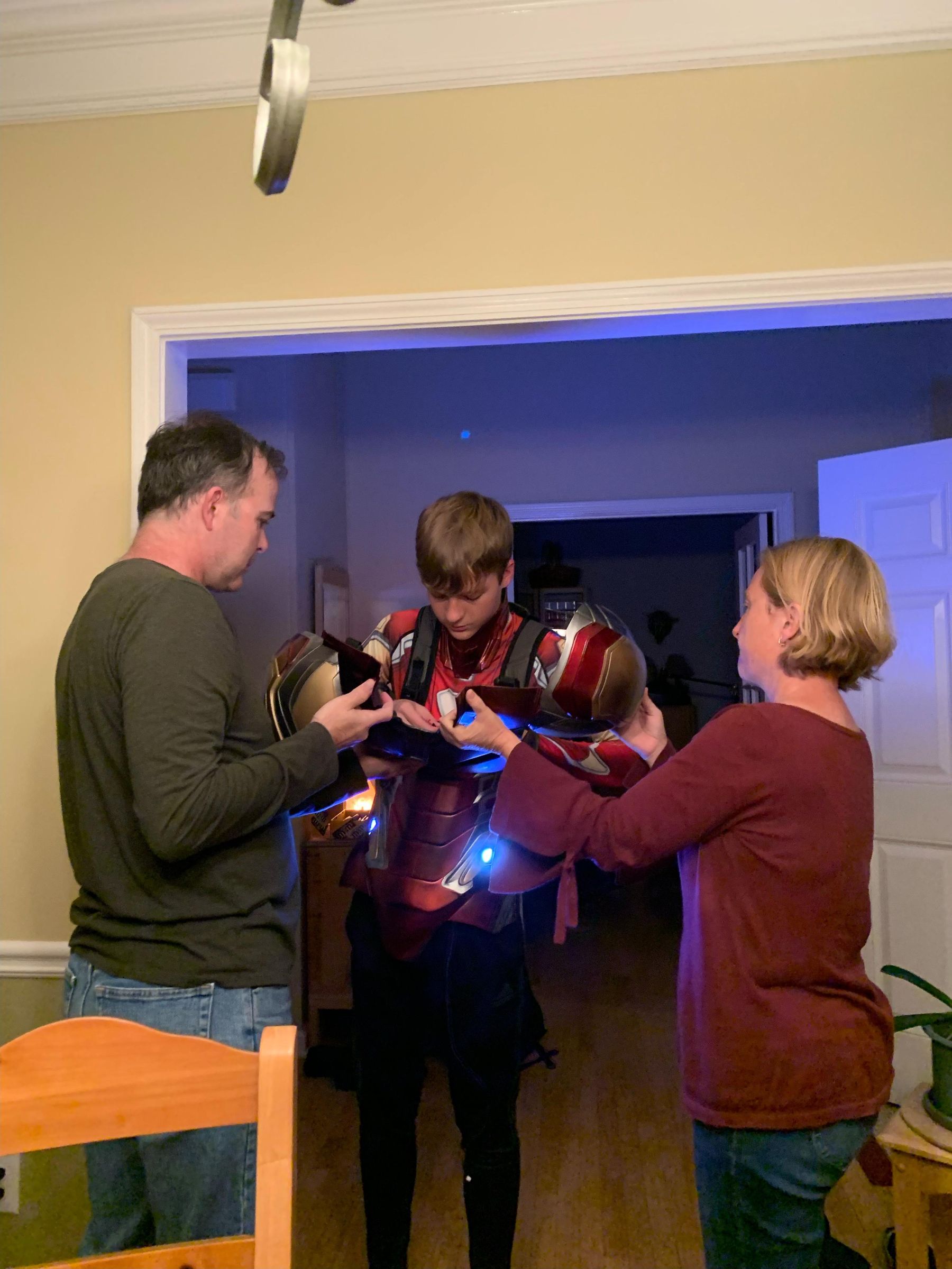 3D Printed Iron Man Suit : 6 Steps - Instructables