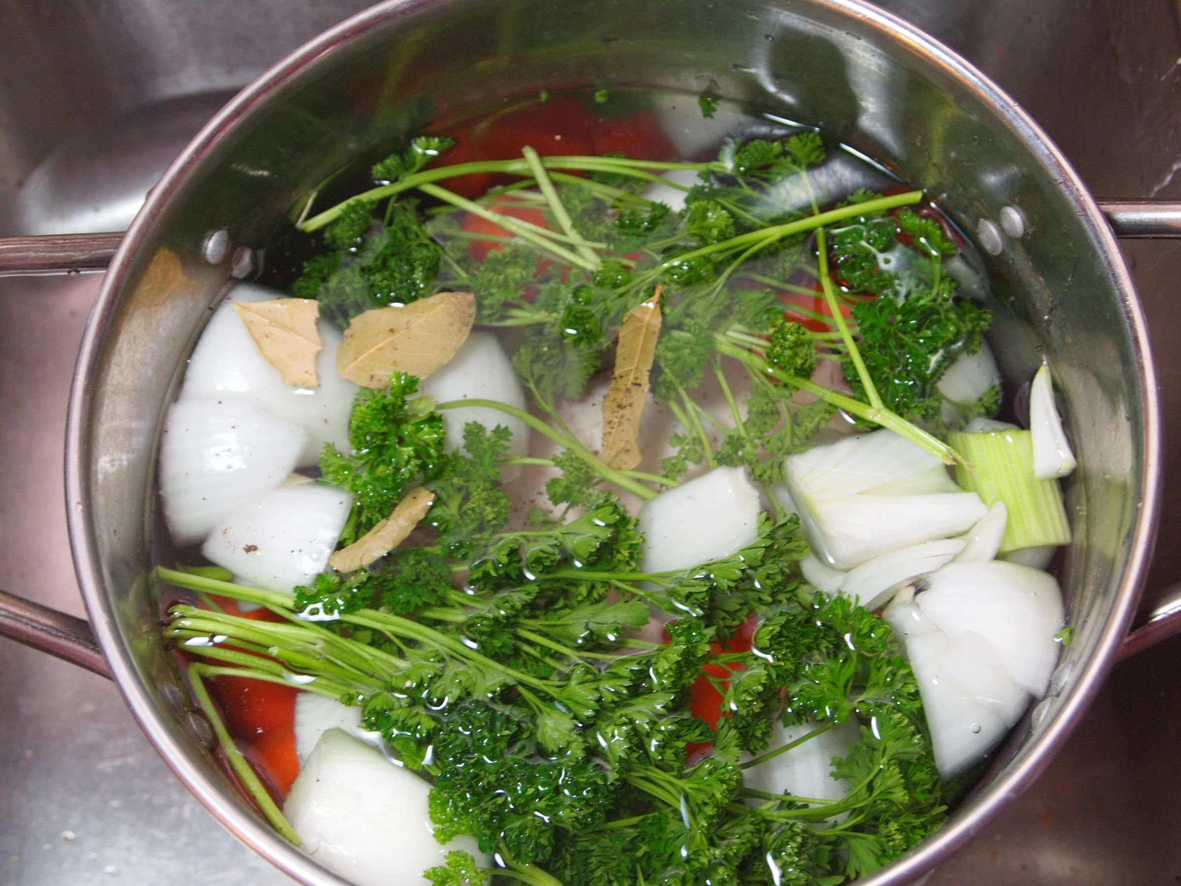 Delicious Homemade Chicken Broth (with Pictures) Instructables