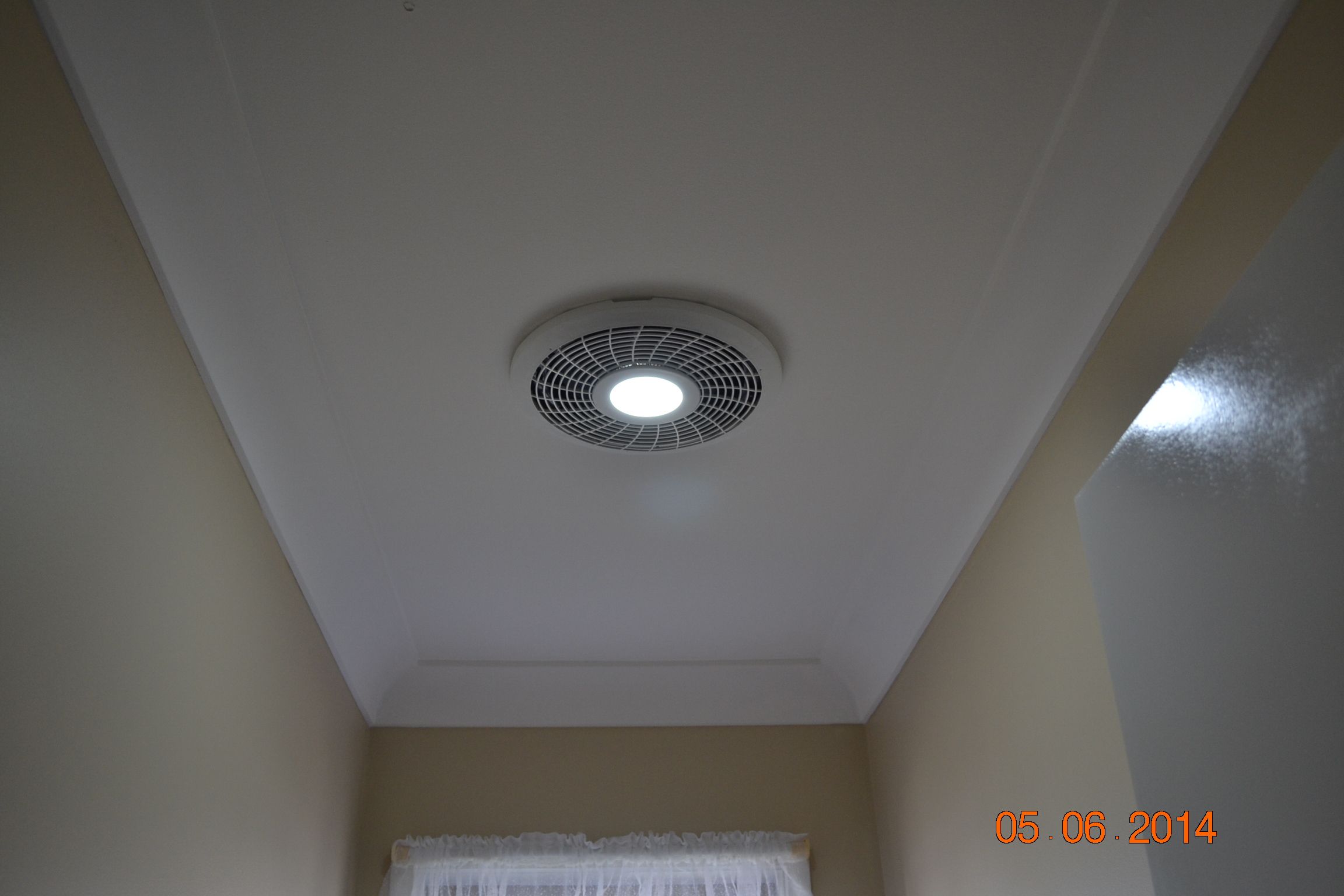 Exhaust Fan/ LED Light Combo : 4 Steps - Instructables
