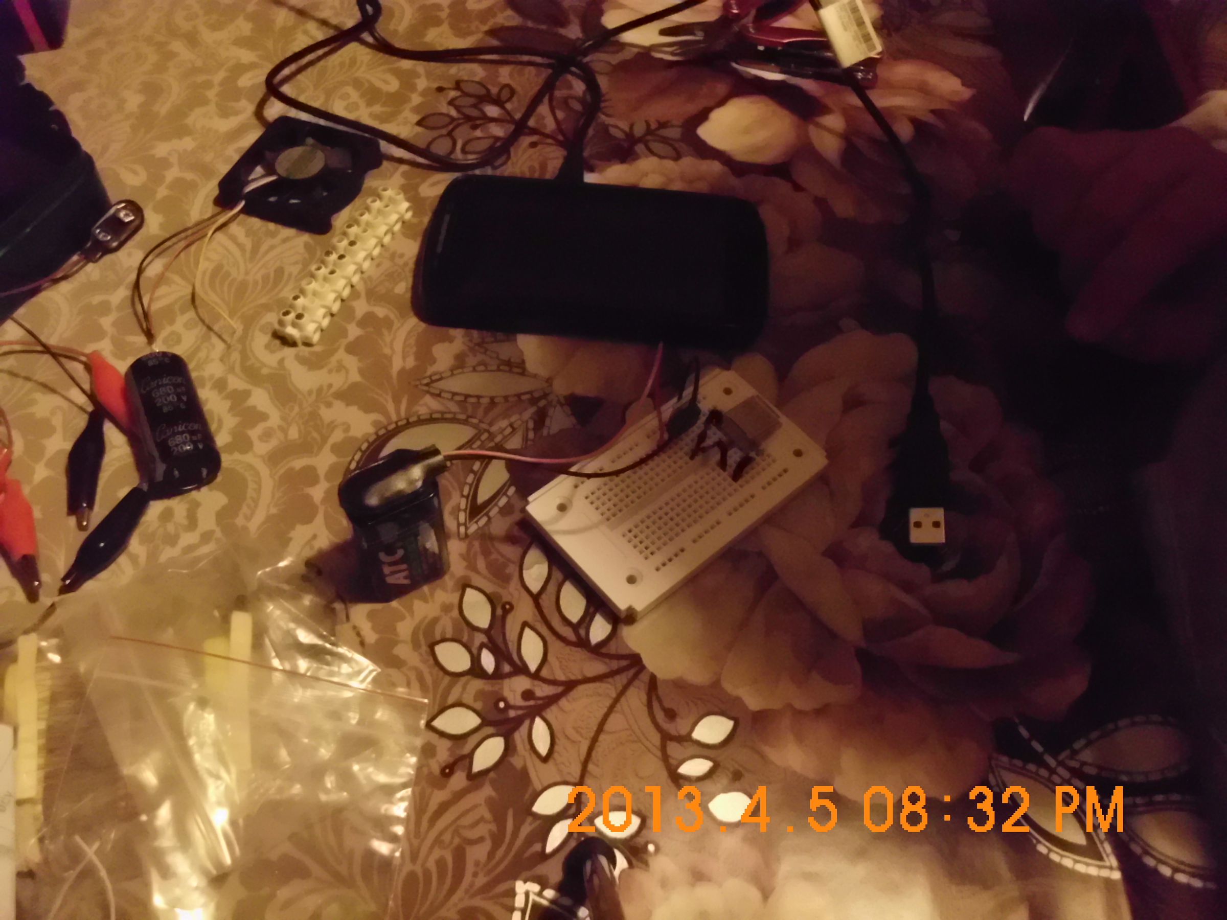 Portable Usb Phone Charger Instructables