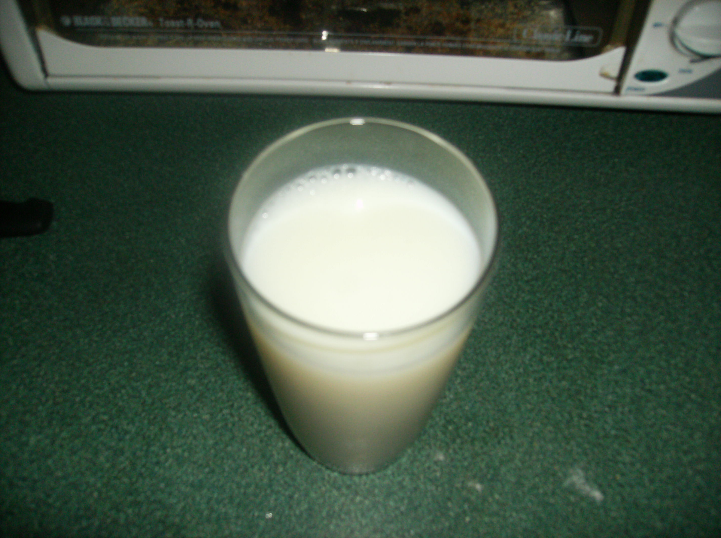 How to Make a 30 Second Milkshake!