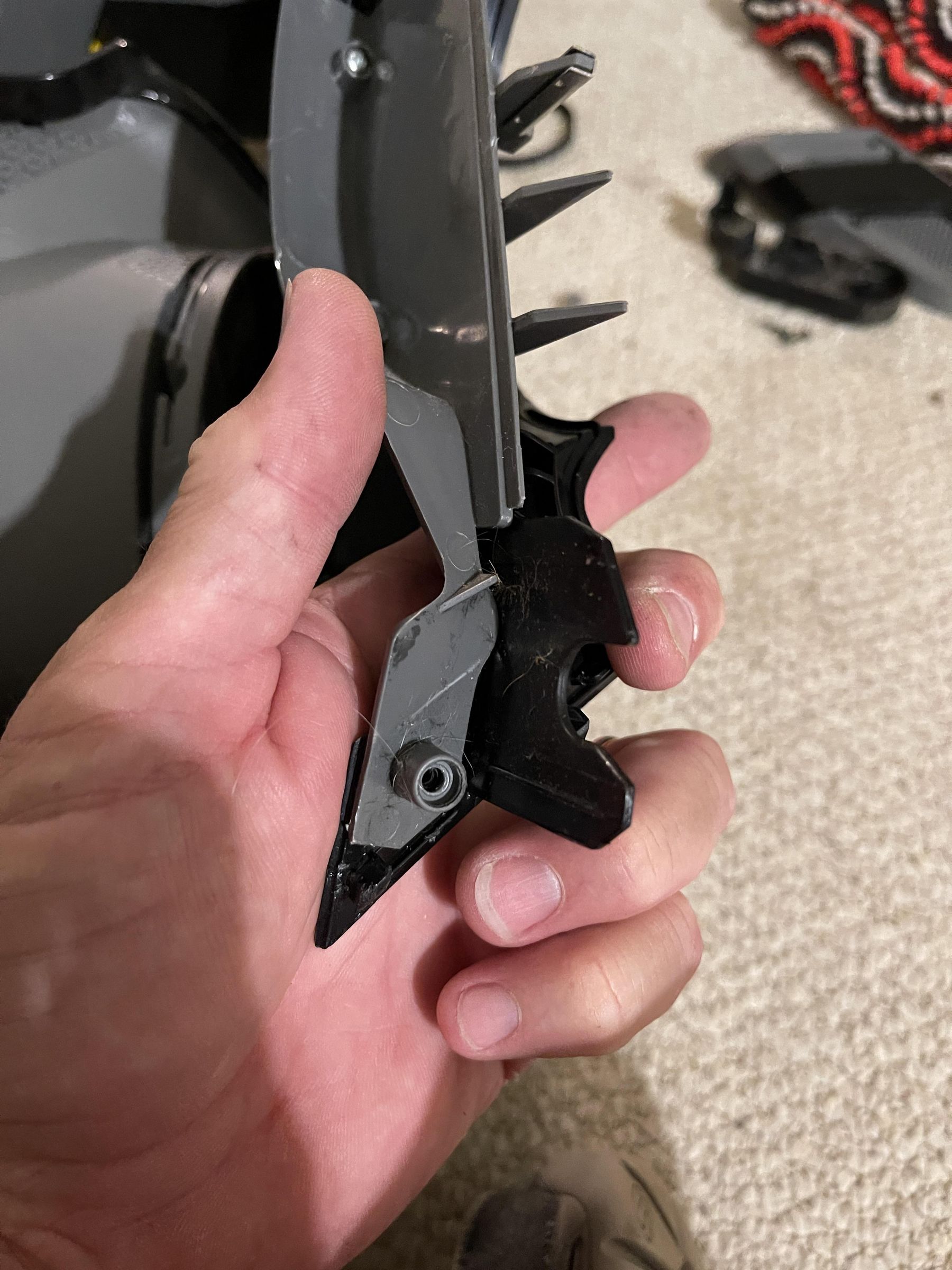 Bissel ProHeat 2X Revolution Not Spraying! I've Found the Problem! 8