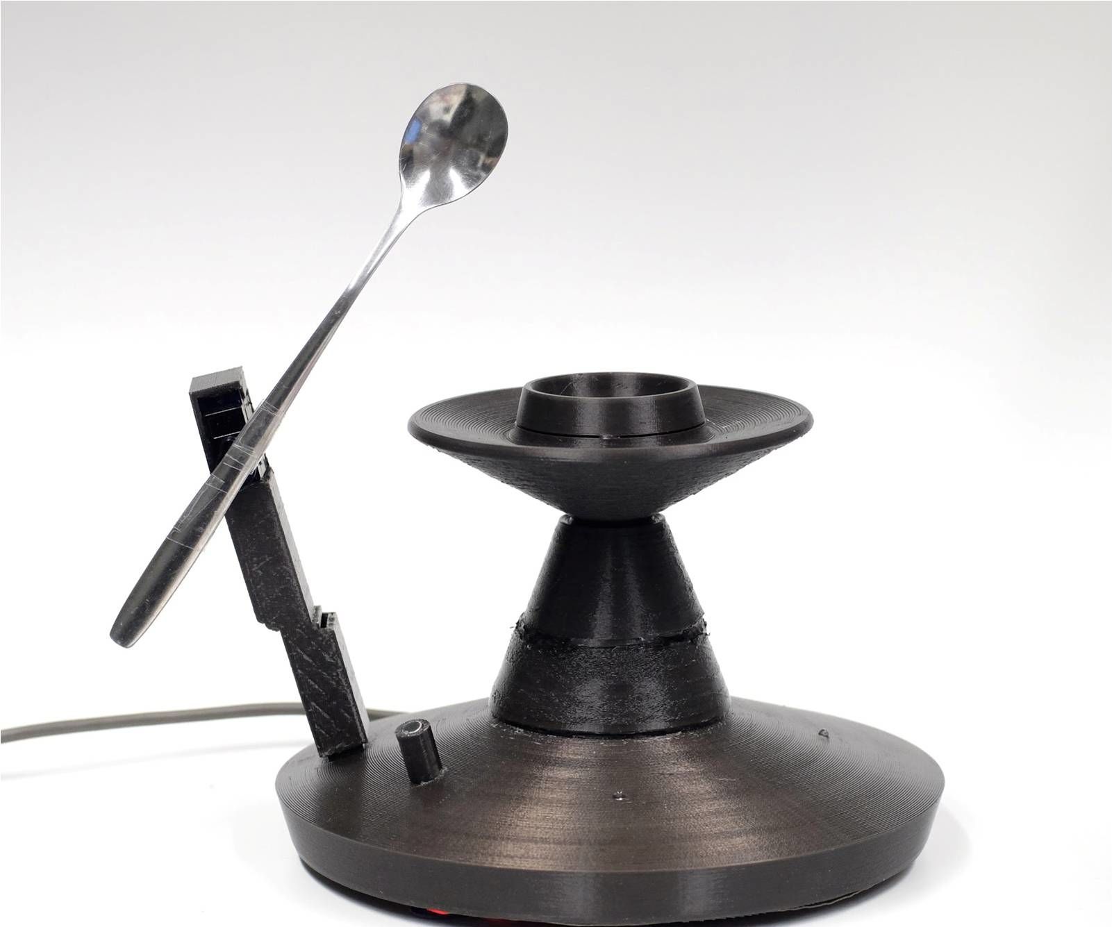 Useless Machine: El Rompe Huevos