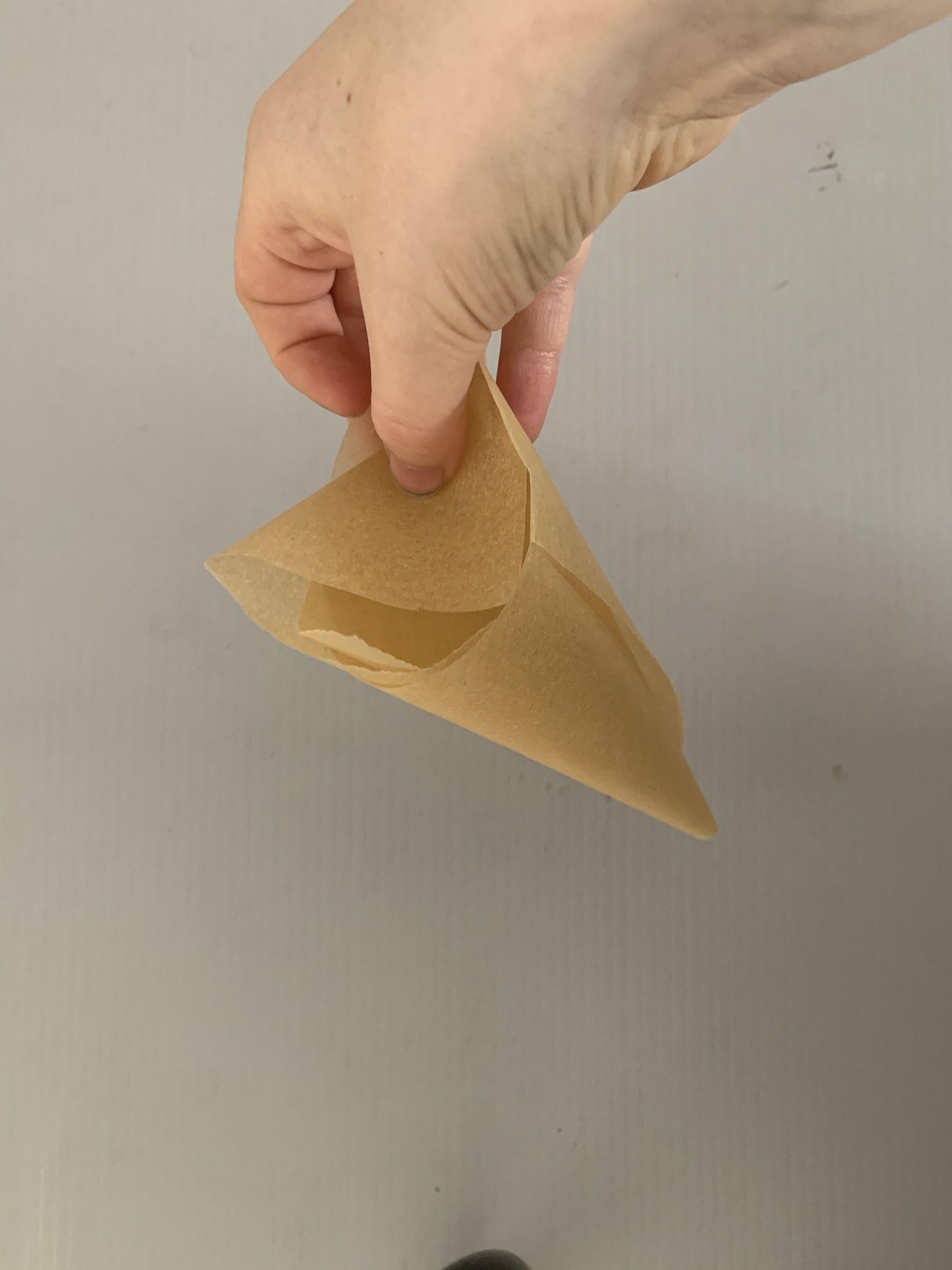 How to Make a Parchment Paper Piping Bag (Paper 3 Steps