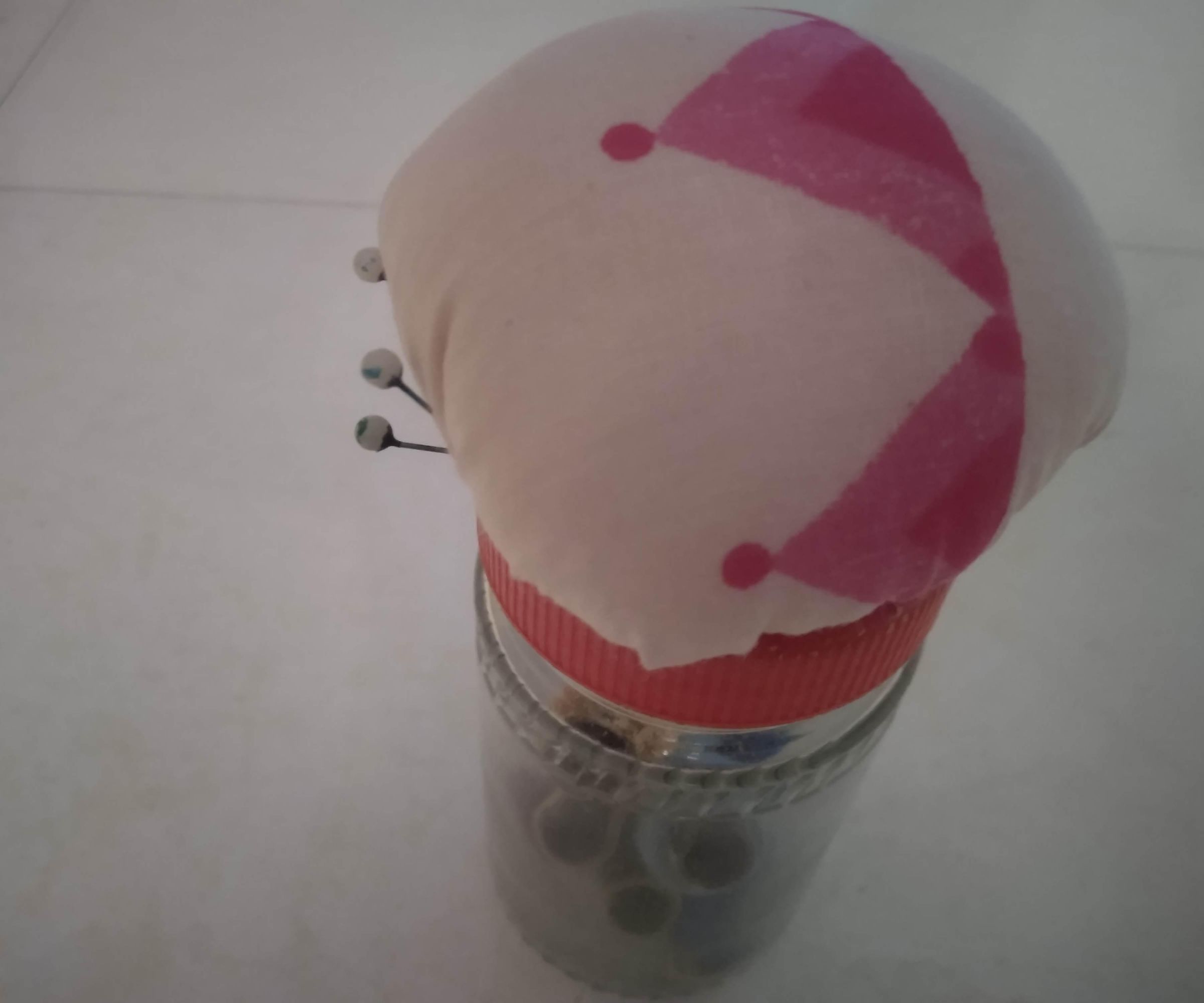 DIY  Mason Jar Pincushion 