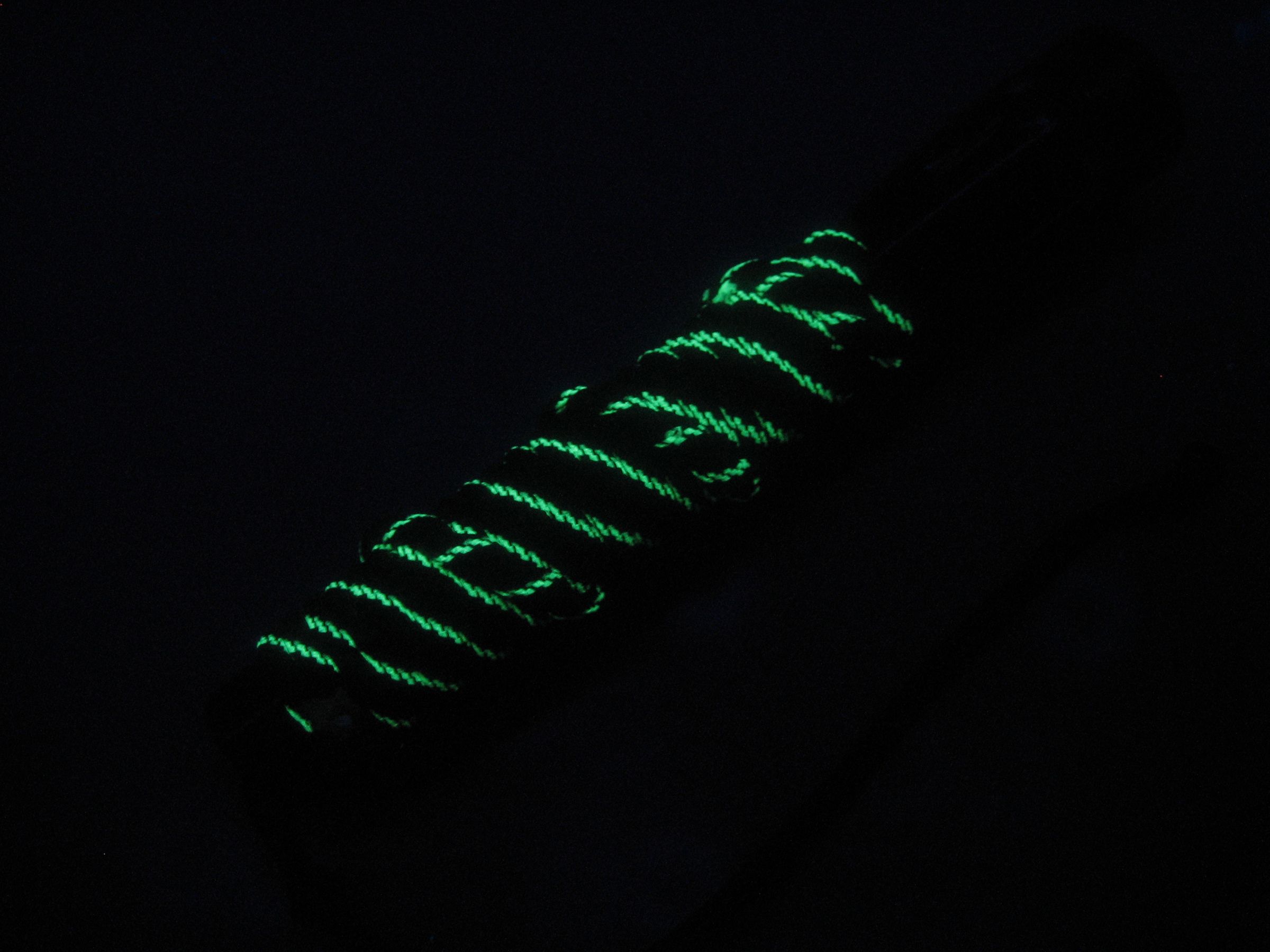 Paracord Wrapped Maglight (glow in the Dark) 5 Steps (with Pictures