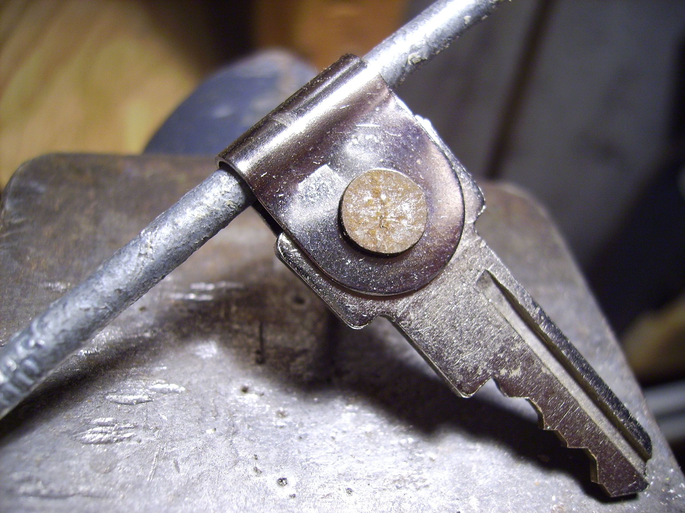 Repair a Broken Key Handle. 6 Steps Instructables