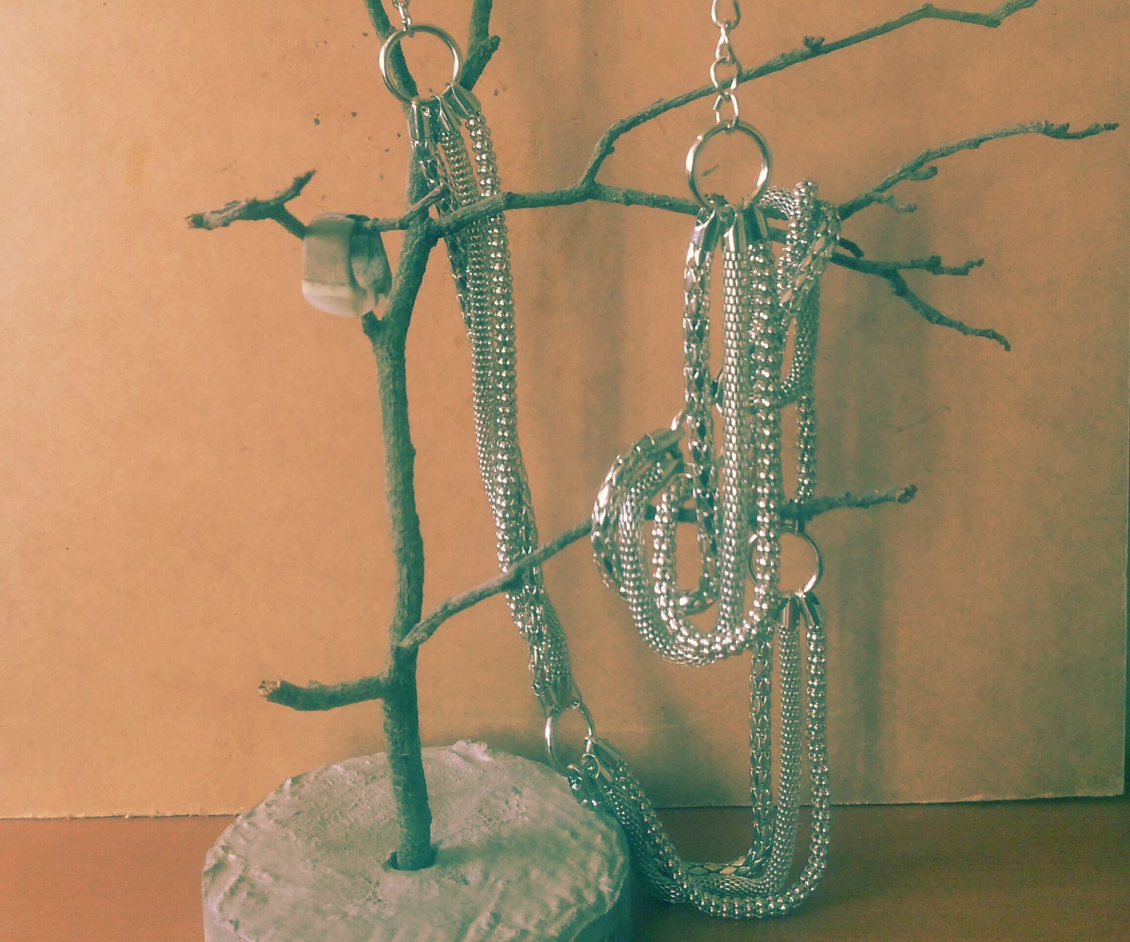 Tree Concrete Jewellery Holder