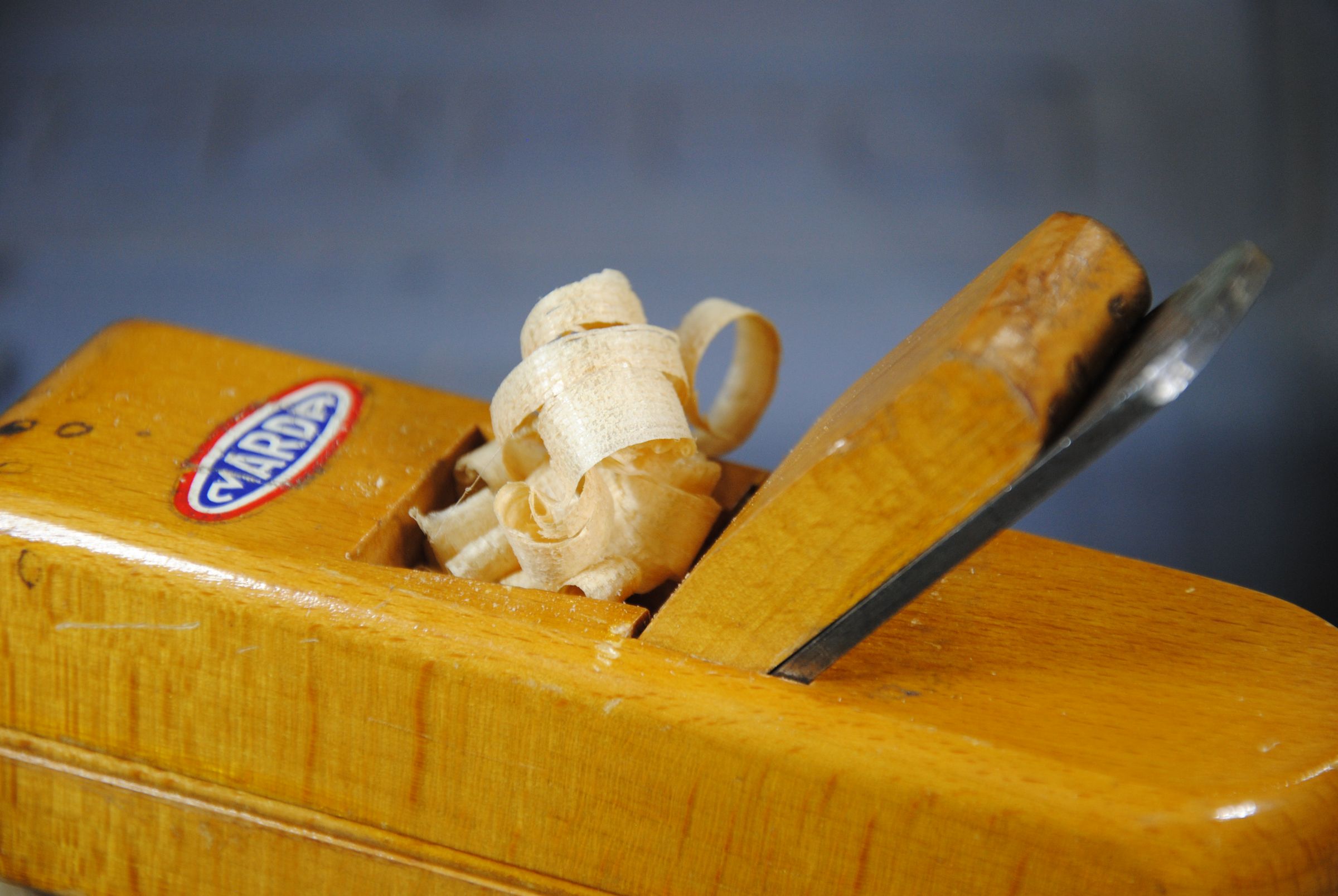 How to Make a Honing Guide (For Sharpening Chisels & Hand