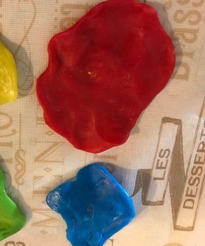 Anna's - Insta / Poly-Morphs Color Pigment Using Crayons !